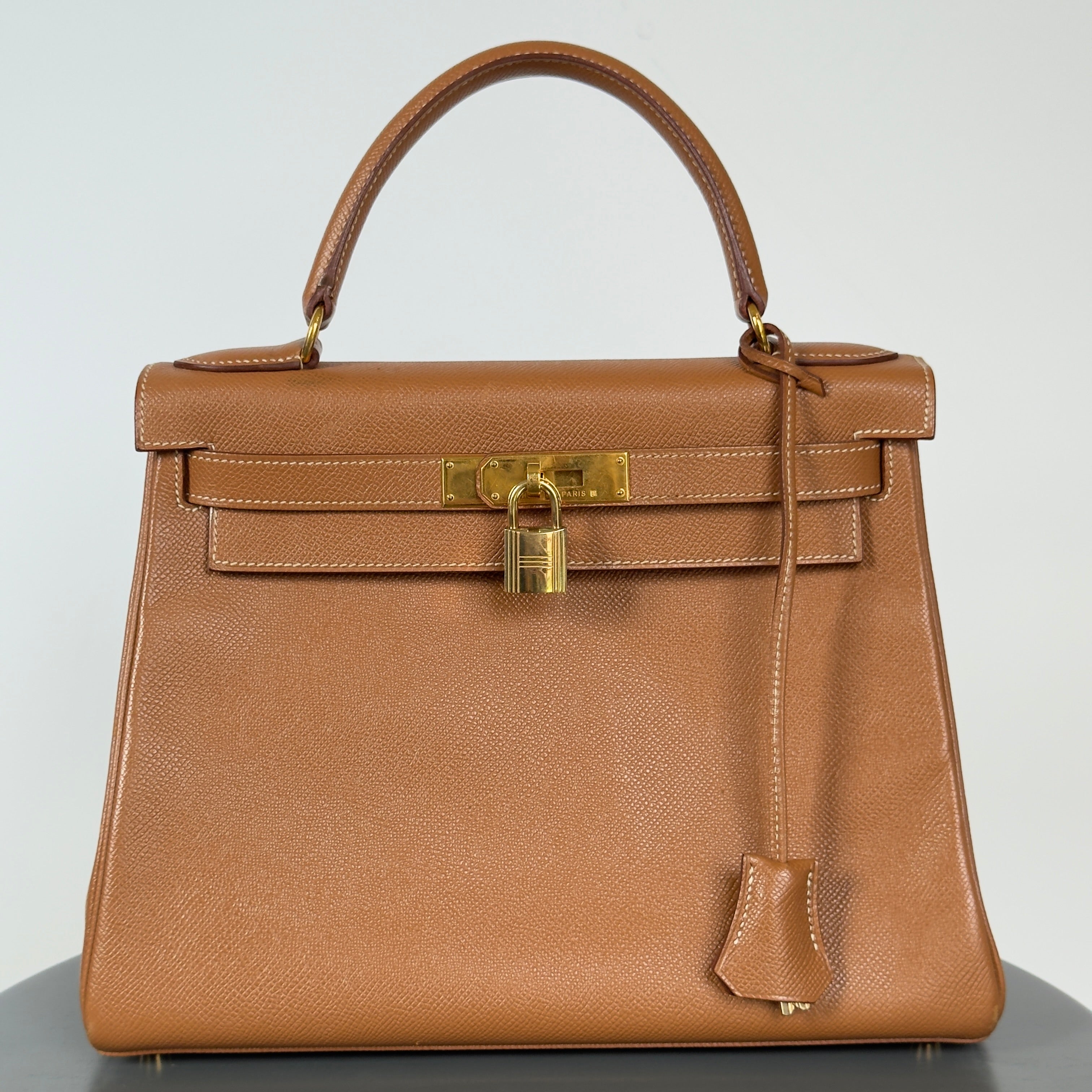 Hermes Courchevel Kelly 28 Gold with Gold Hardware 1999 - Queen May