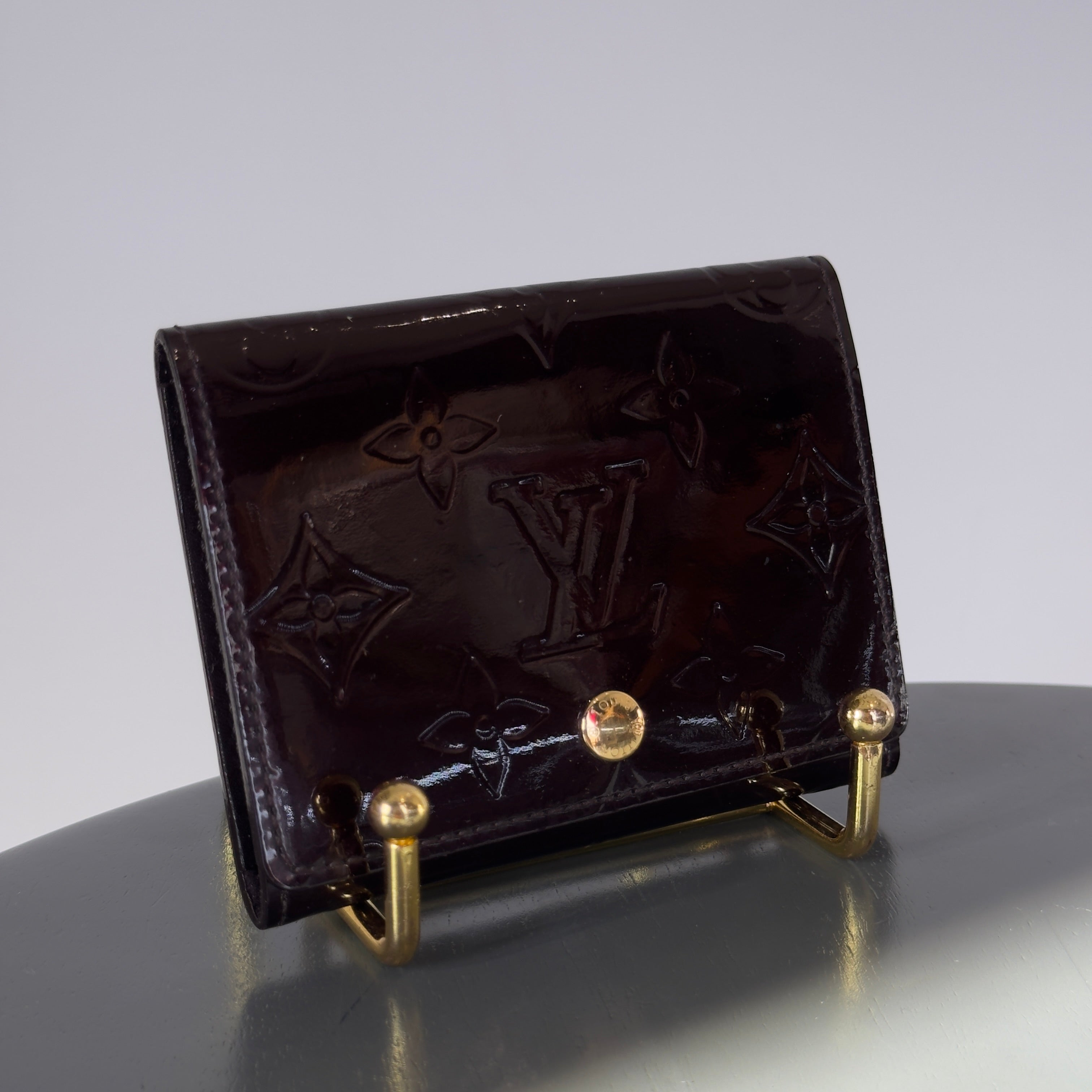 Louis Vuitton Vernis Card Holder Amarante - Queen May