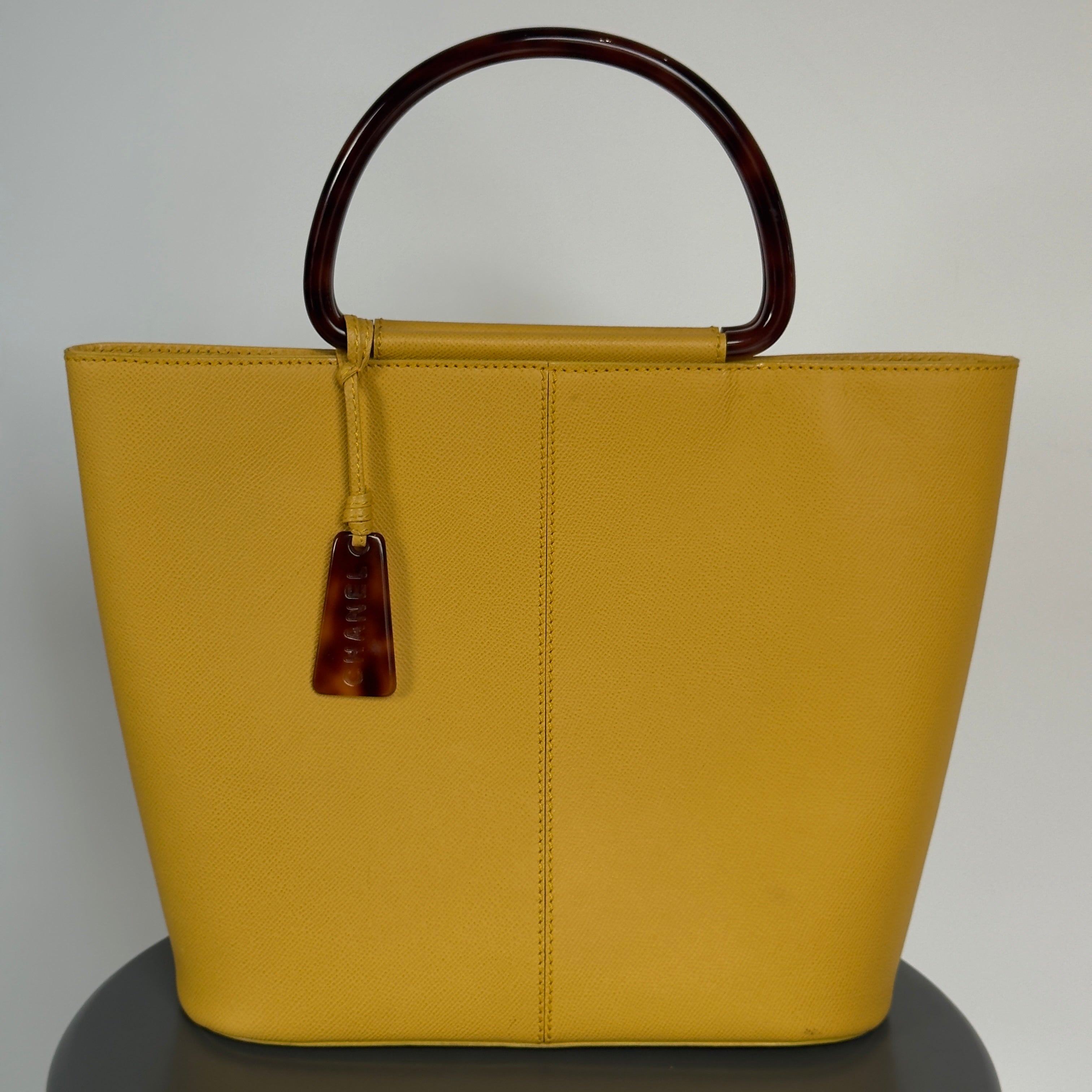 Chanel Grained Calfskin Tortoise Top Handle Tote Bag - Queen May