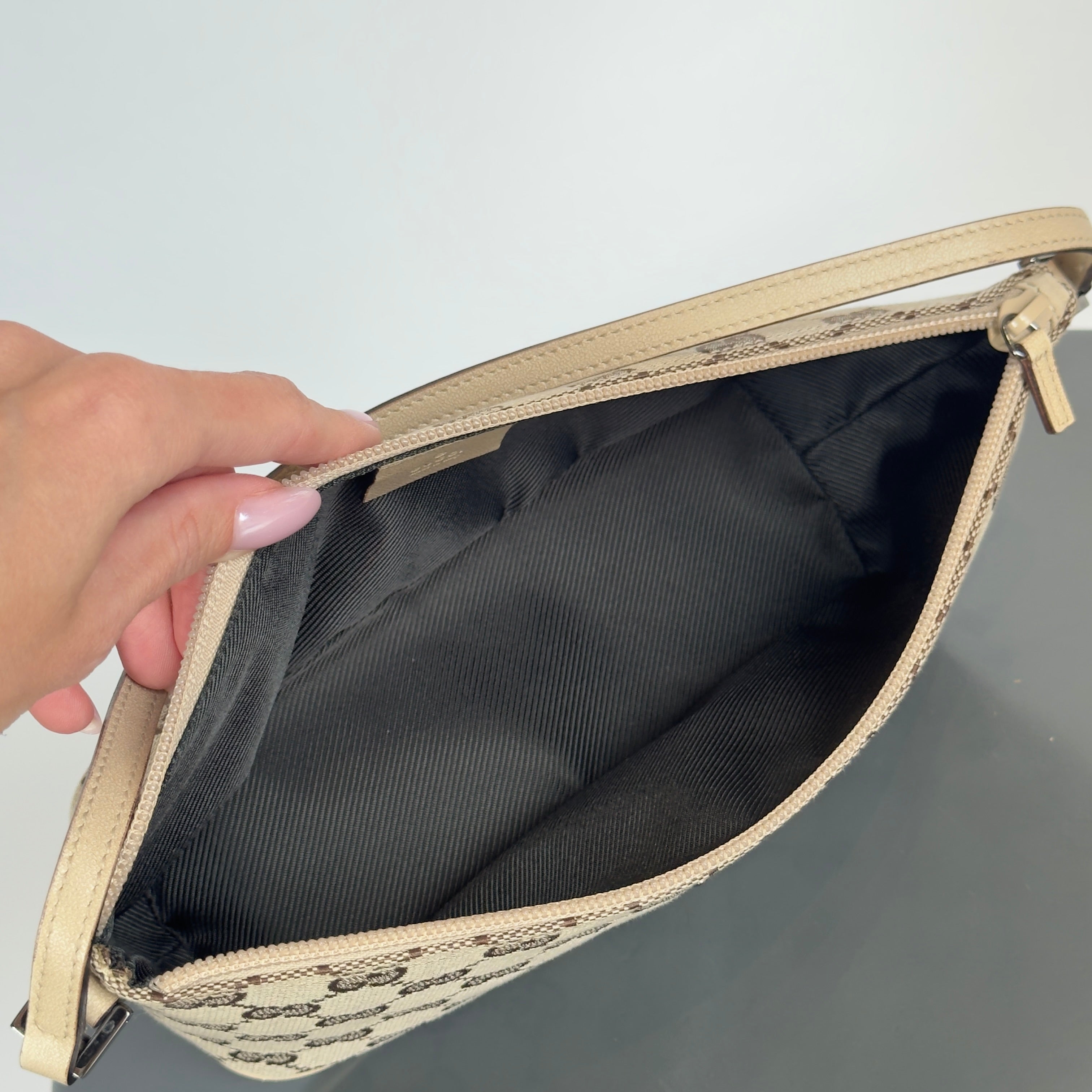 Gucci GG Boat Pochette - Queen May