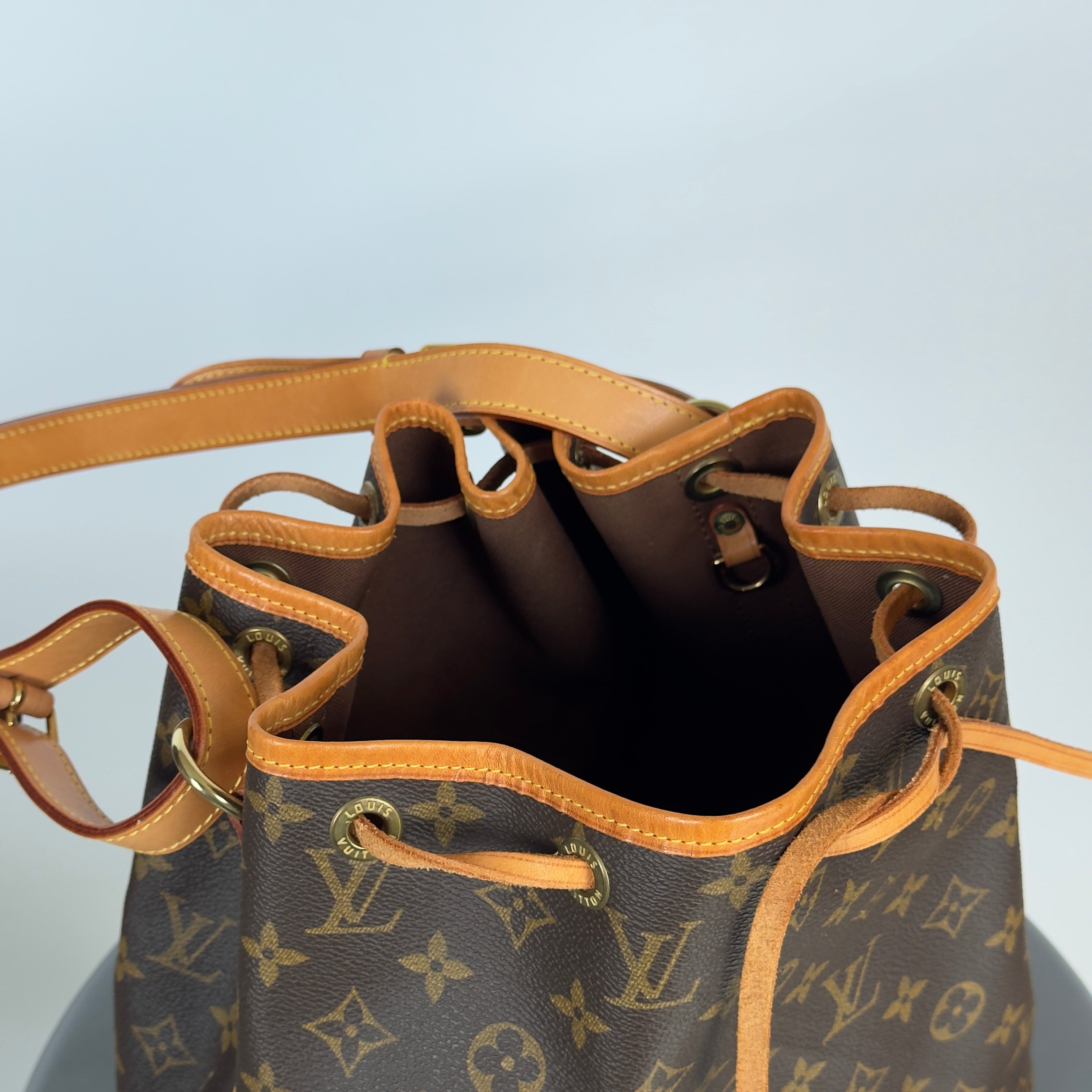 Louis Vuitton Monogram Noe Petit - Queen May