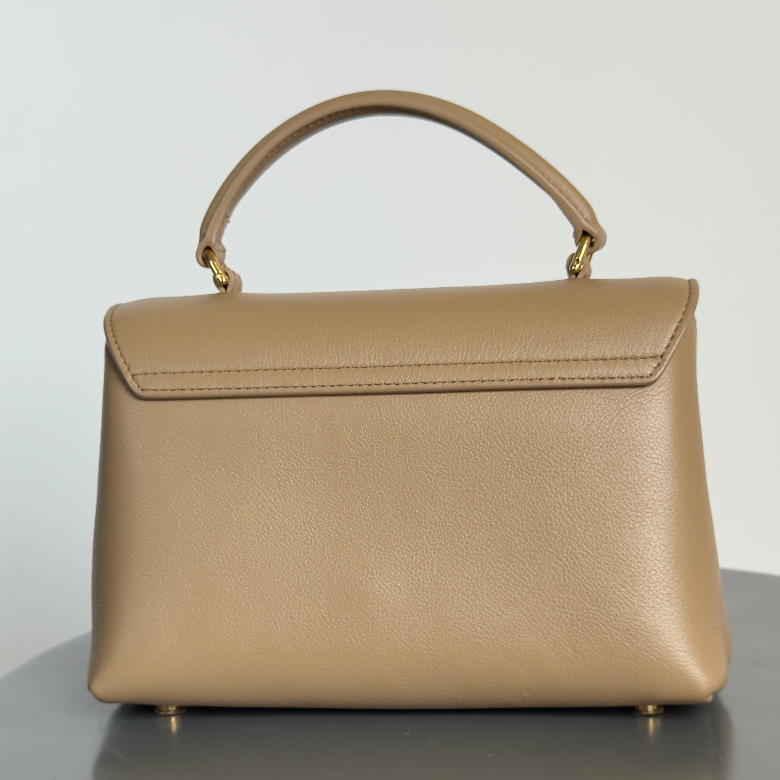 Celine Triomphe Nino Teen - Queen May