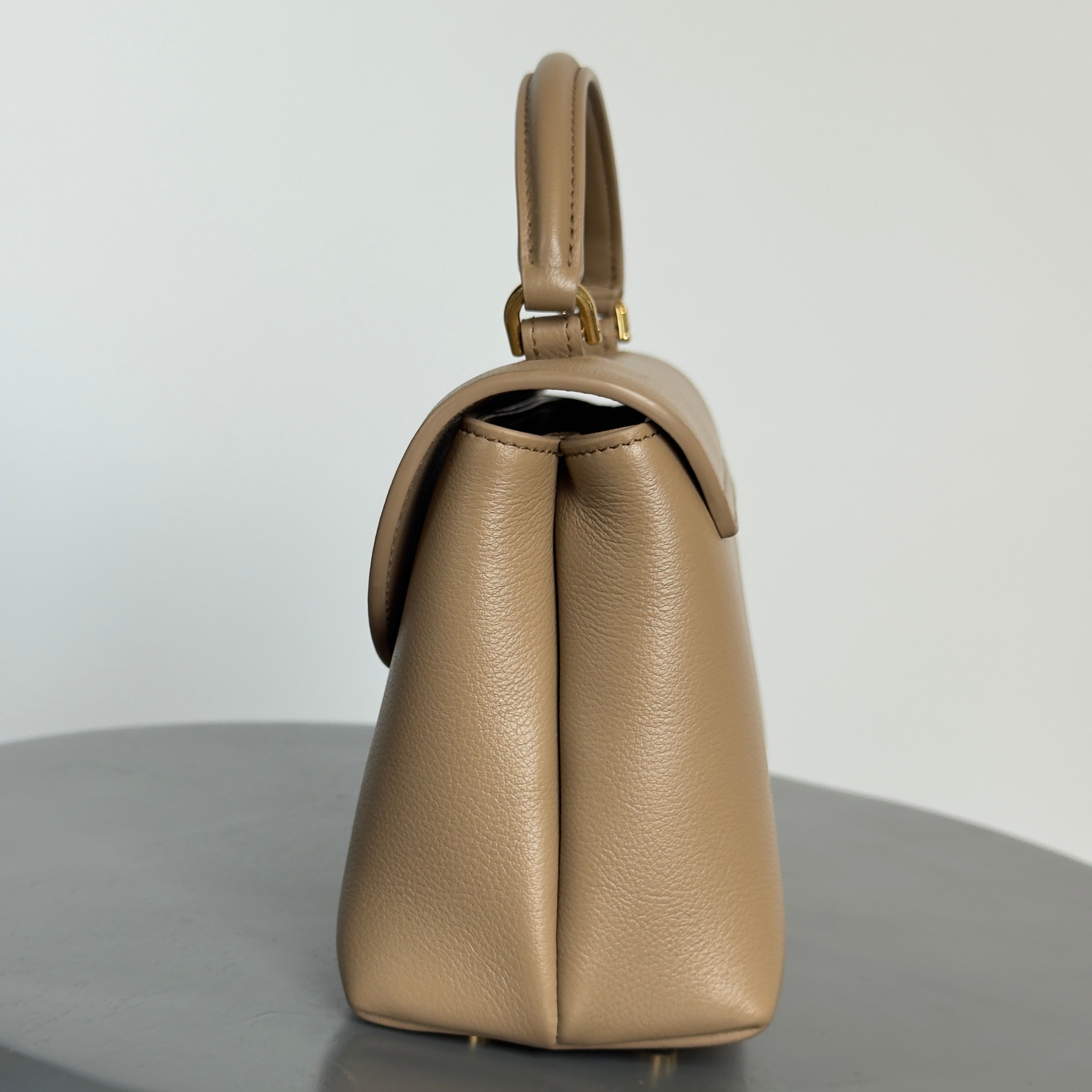 Celine Triomphe Nino Teen - Queen May