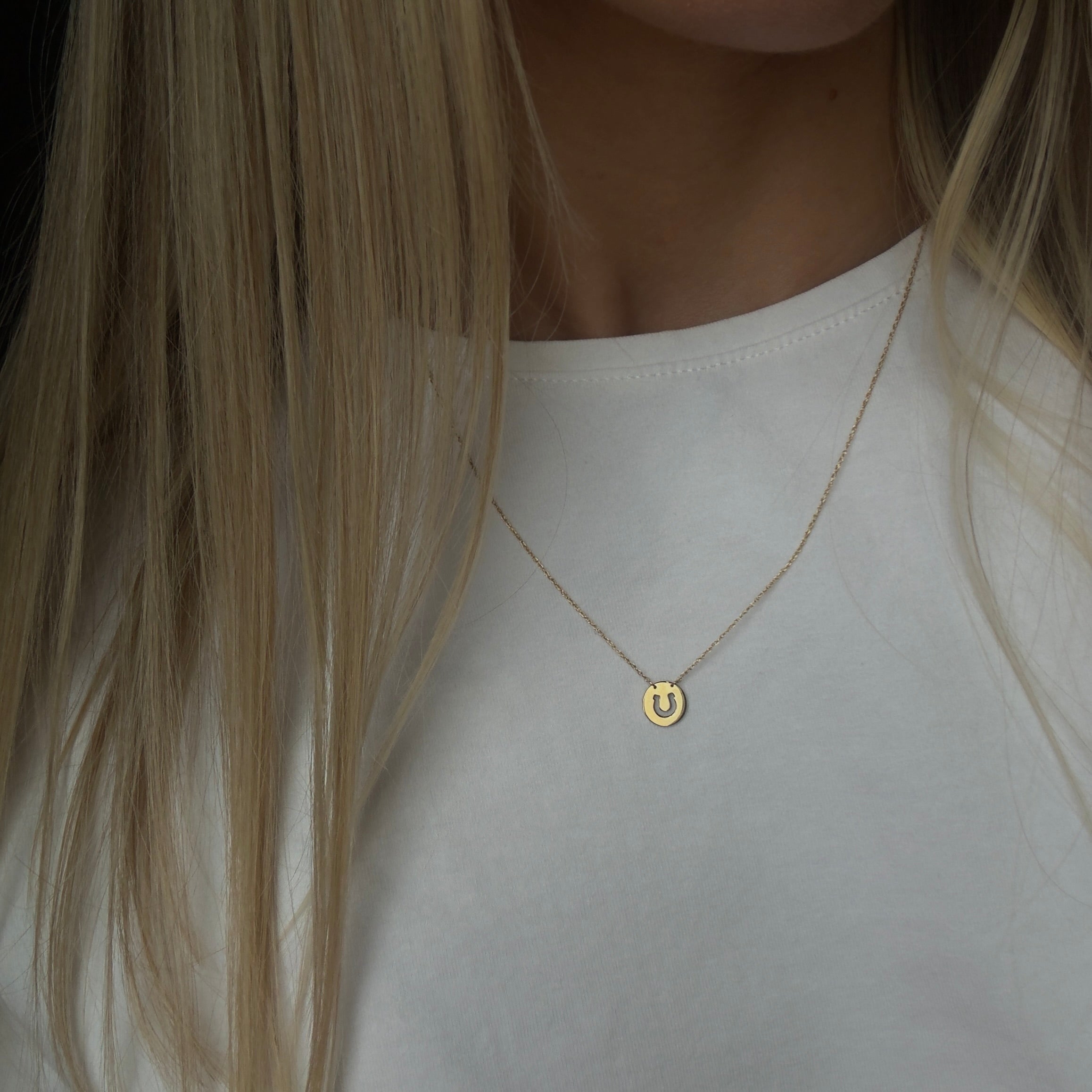 14K Yellow Gold Mini Horseshoe Disc Pendant Necklace - Queen May
