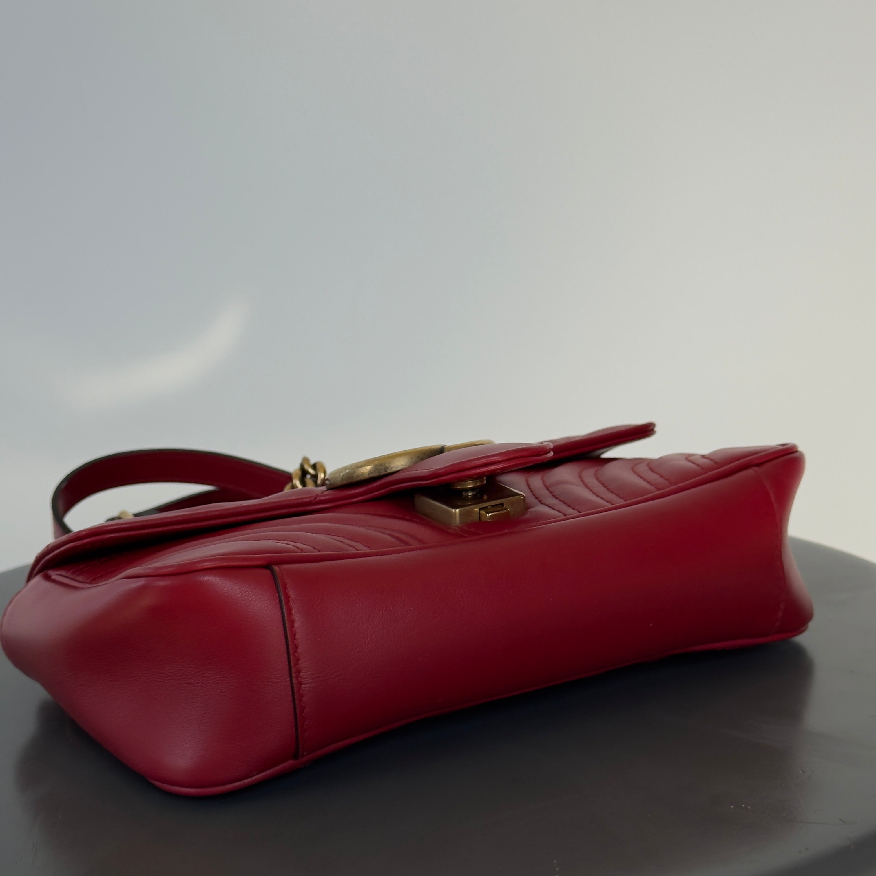 Gucci Marmont Matelasse Small Red - Queen May