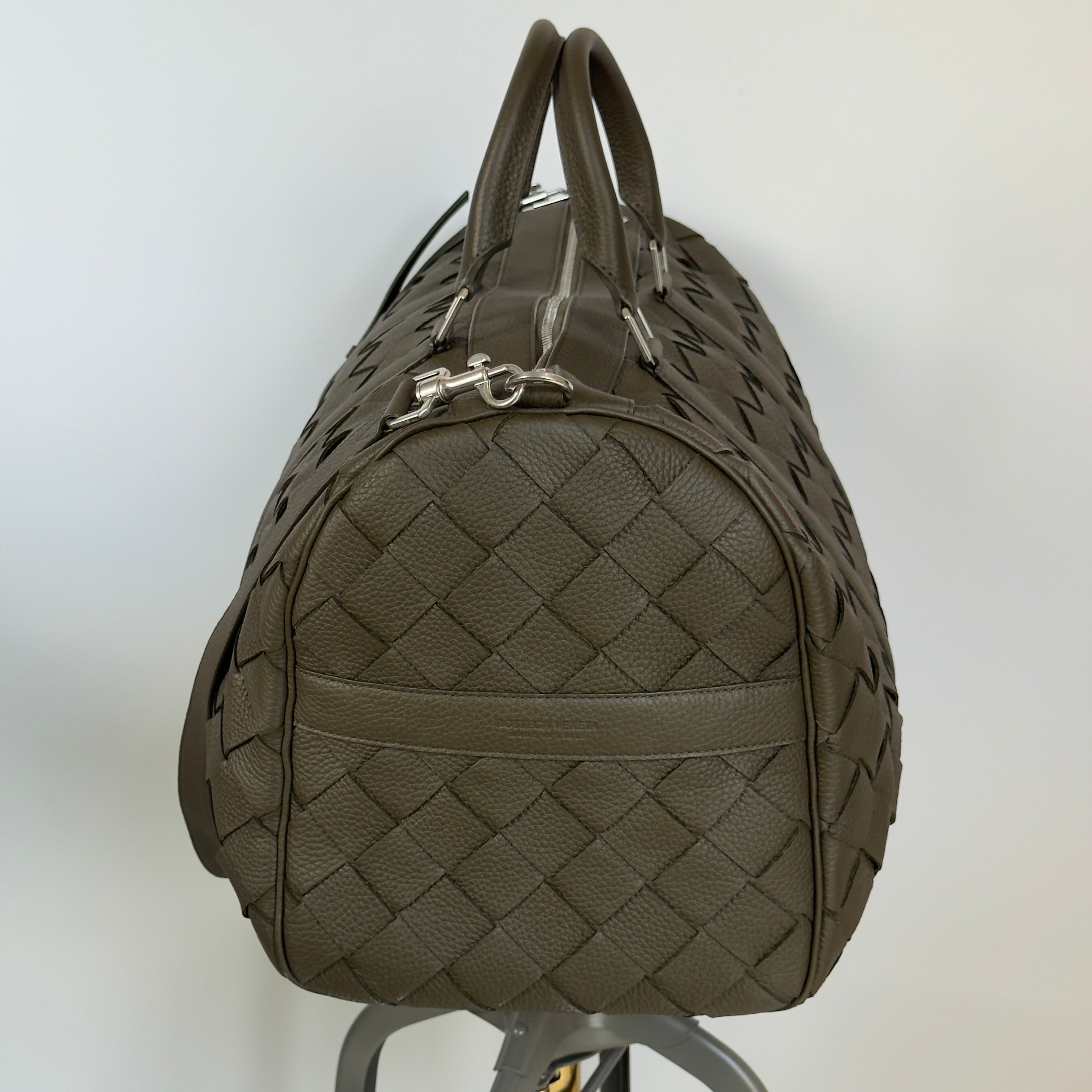 Bottega Veneta Mens Intrecciato Grained Leather Duffel Bag - Queen May