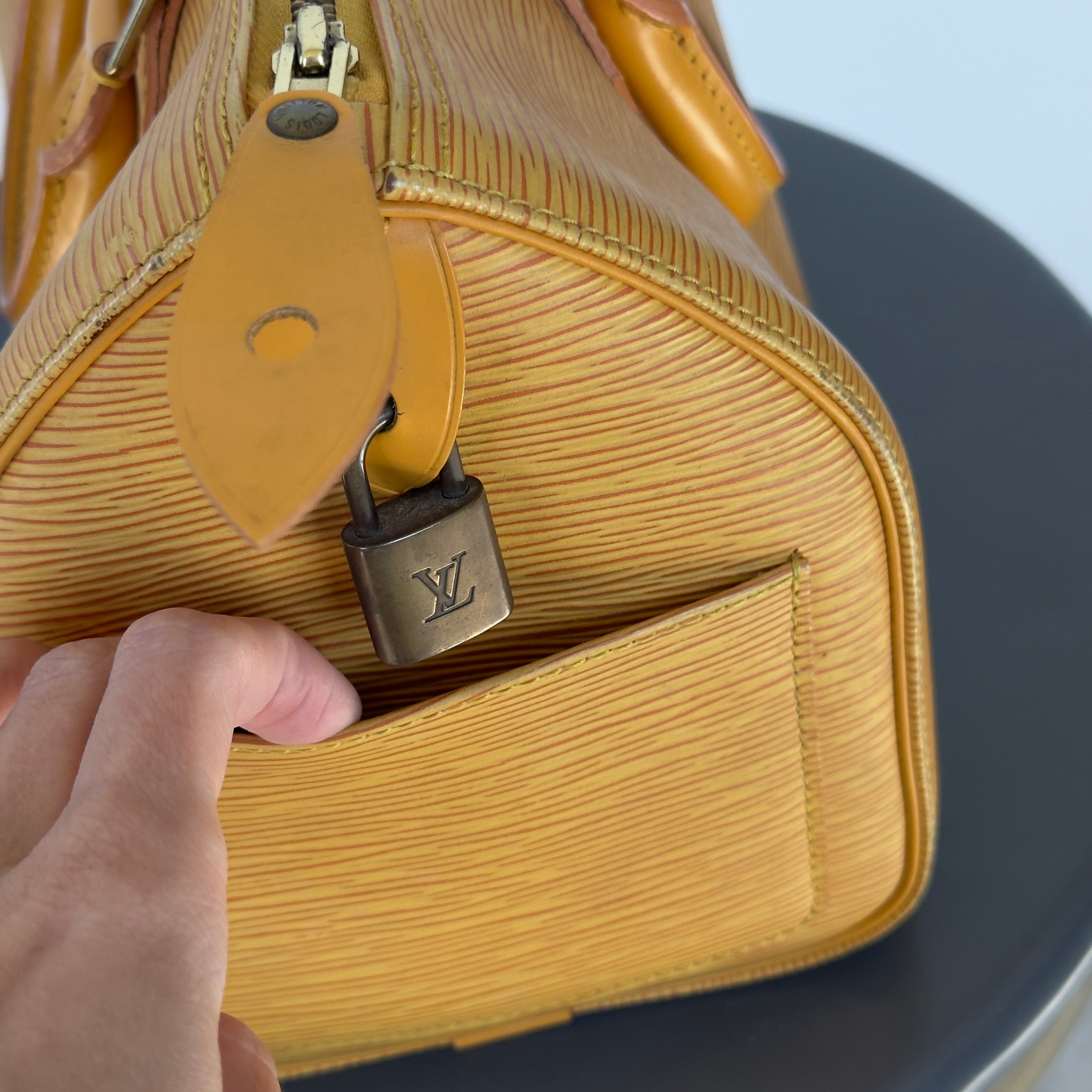 Louis Vuitton Epi Leather Speedy 25 Yellow - Queen May
