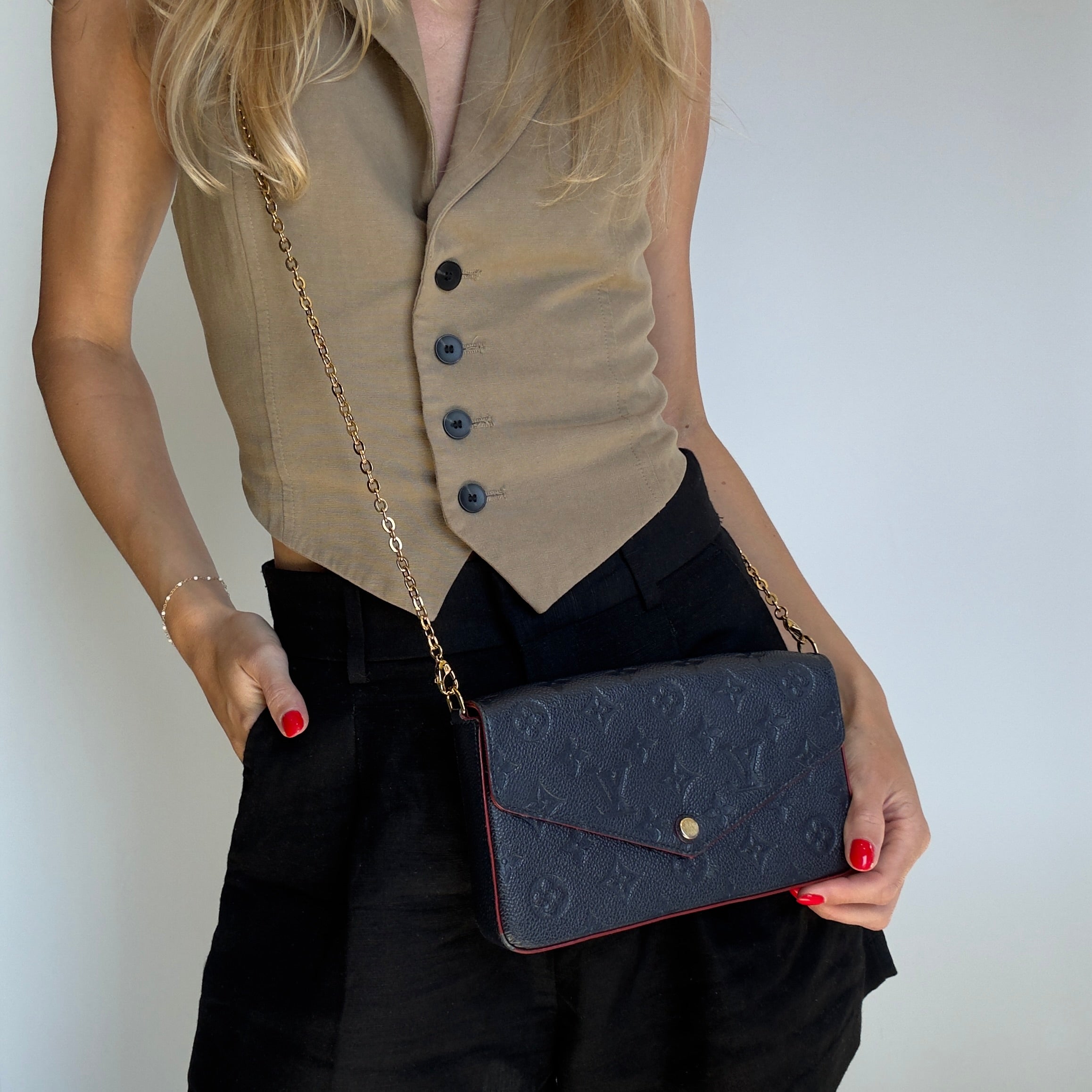 Louis Vuitton Pochette Felicie - Queen May