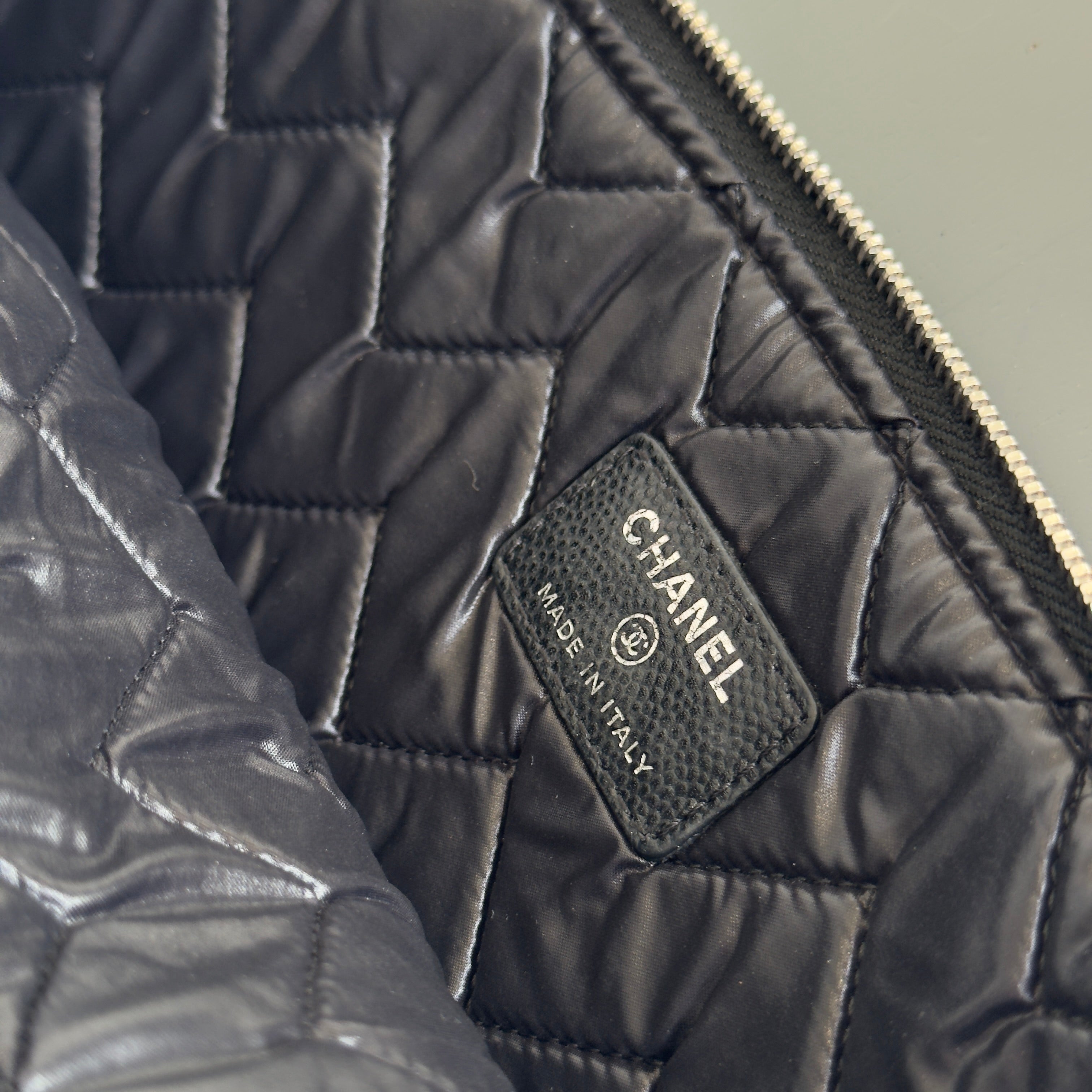 Chanel Caviar O-Case Chevron - Queen May