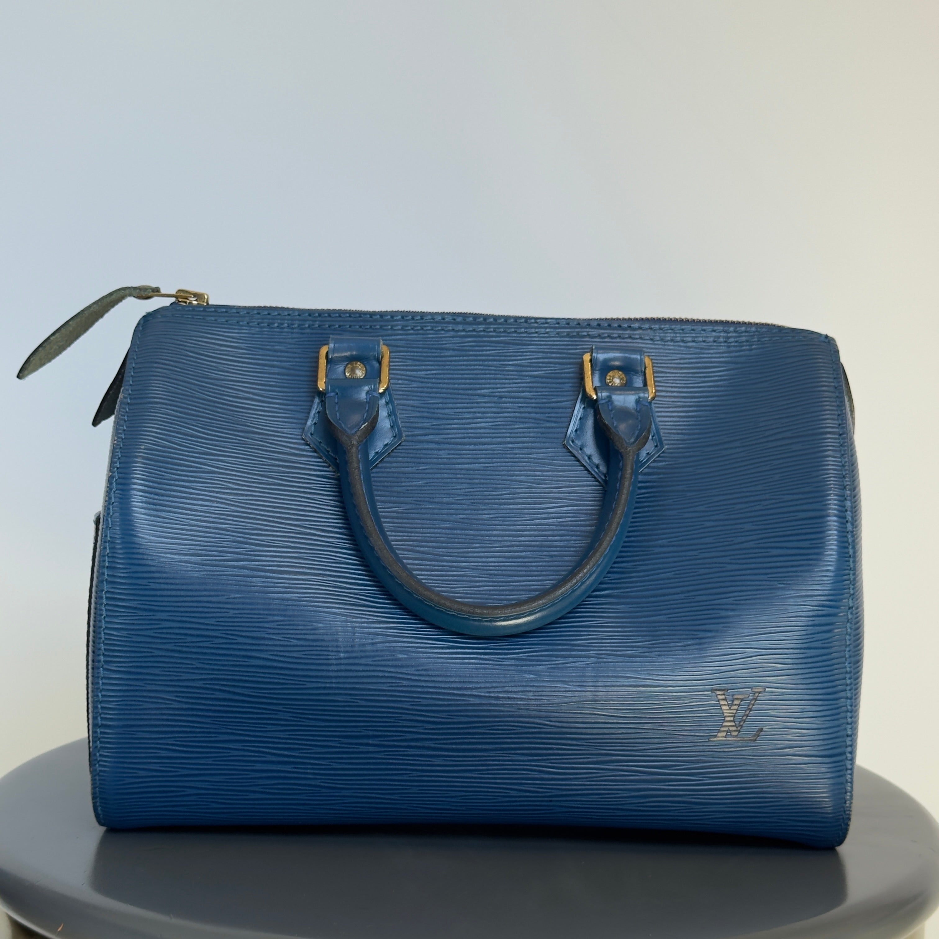 Louis Vuitton Epi Leather Speedy 25 Blue - Queen May