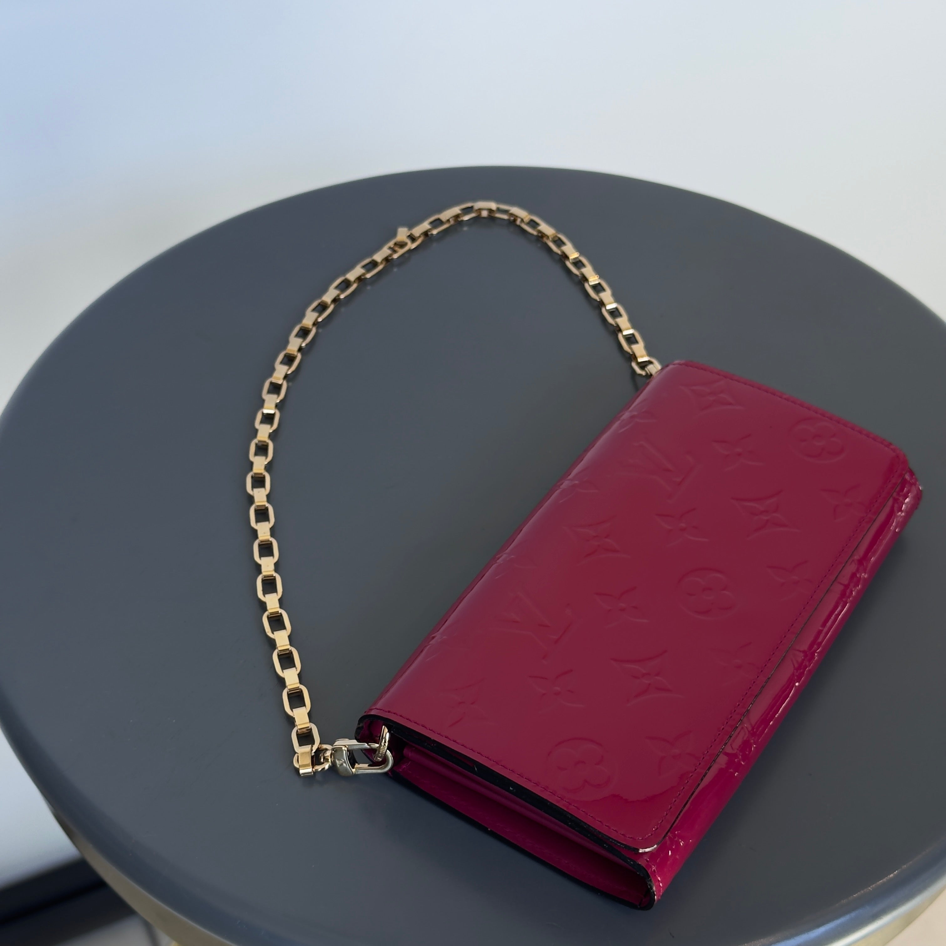 Louis Vuitton Monogram Vernis Portefeuille Sarah Chain Shoulder Bag - Queen May