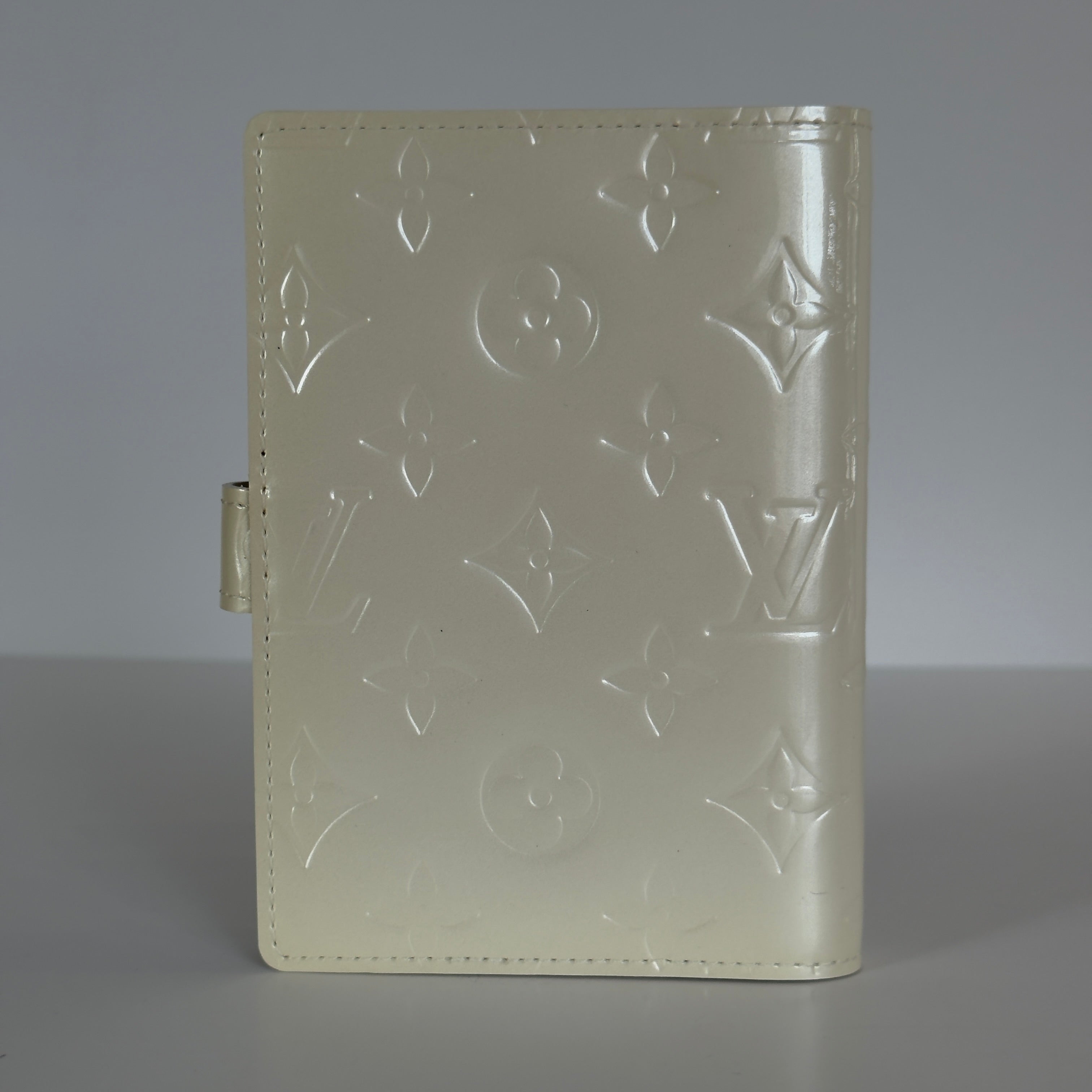 Louis Vuitton Vernis Agenda Pearl - Queen May