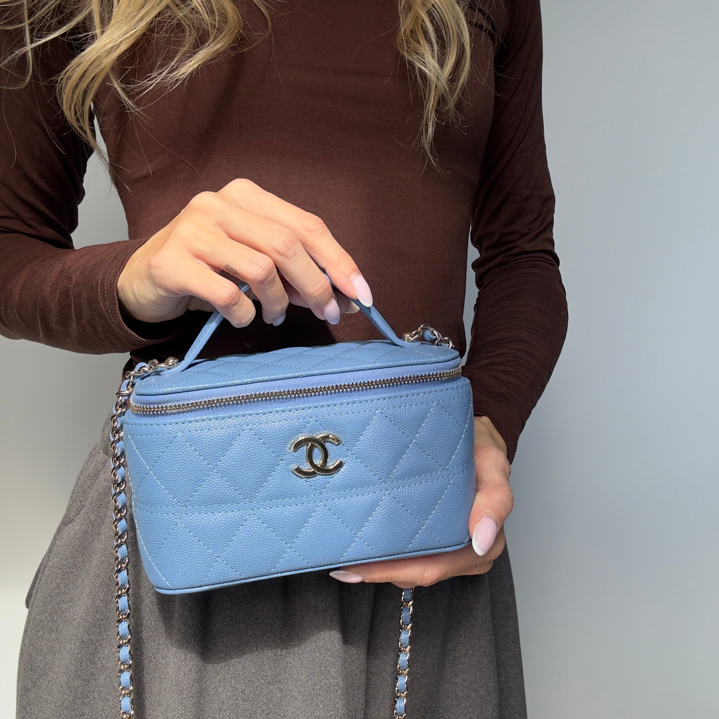 Chanel Long Vanity With Chain In Grained Calfskin and Gold Hardware