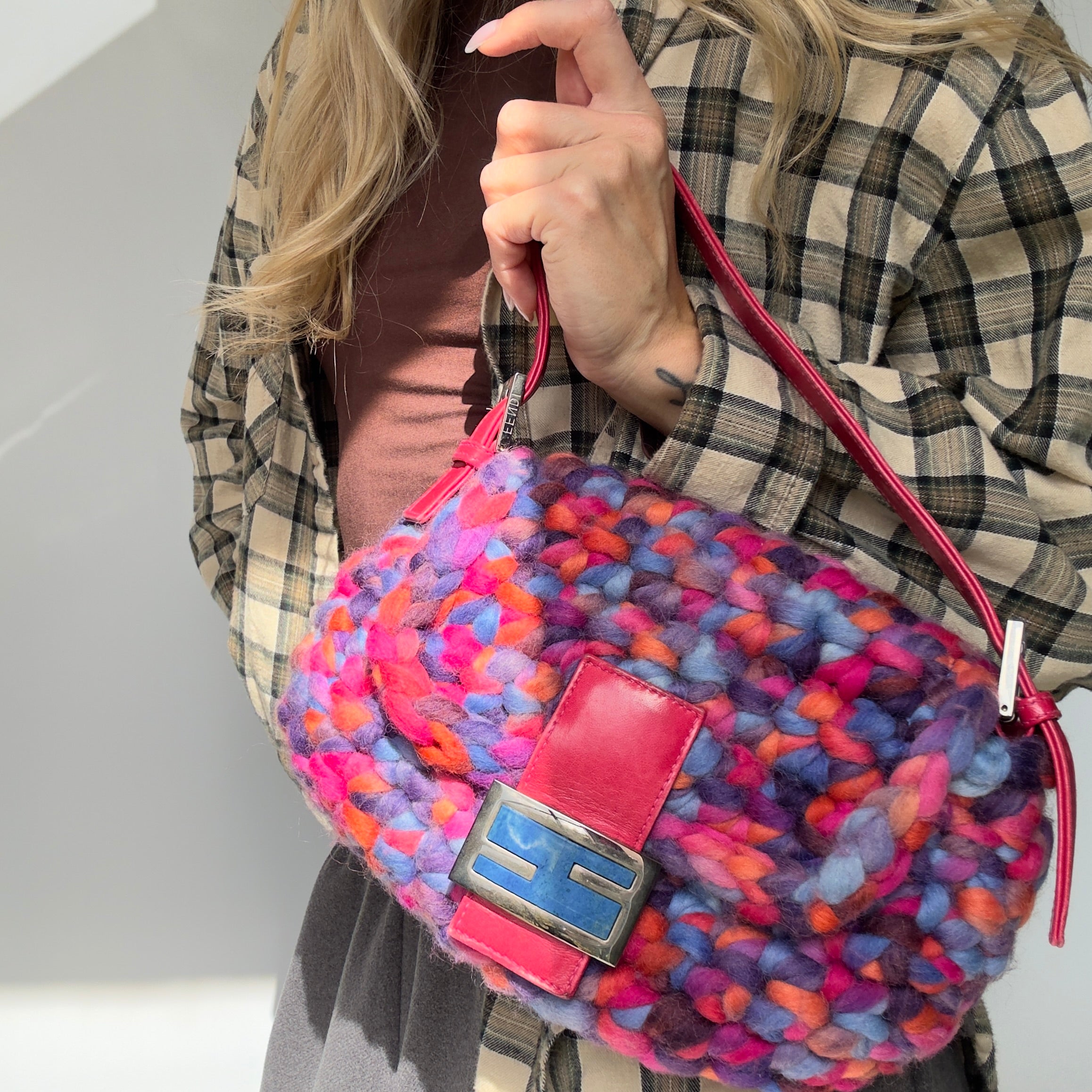 Rare Y2K Era Fendi Crochet Baguette Shoulder Bag - Queen May