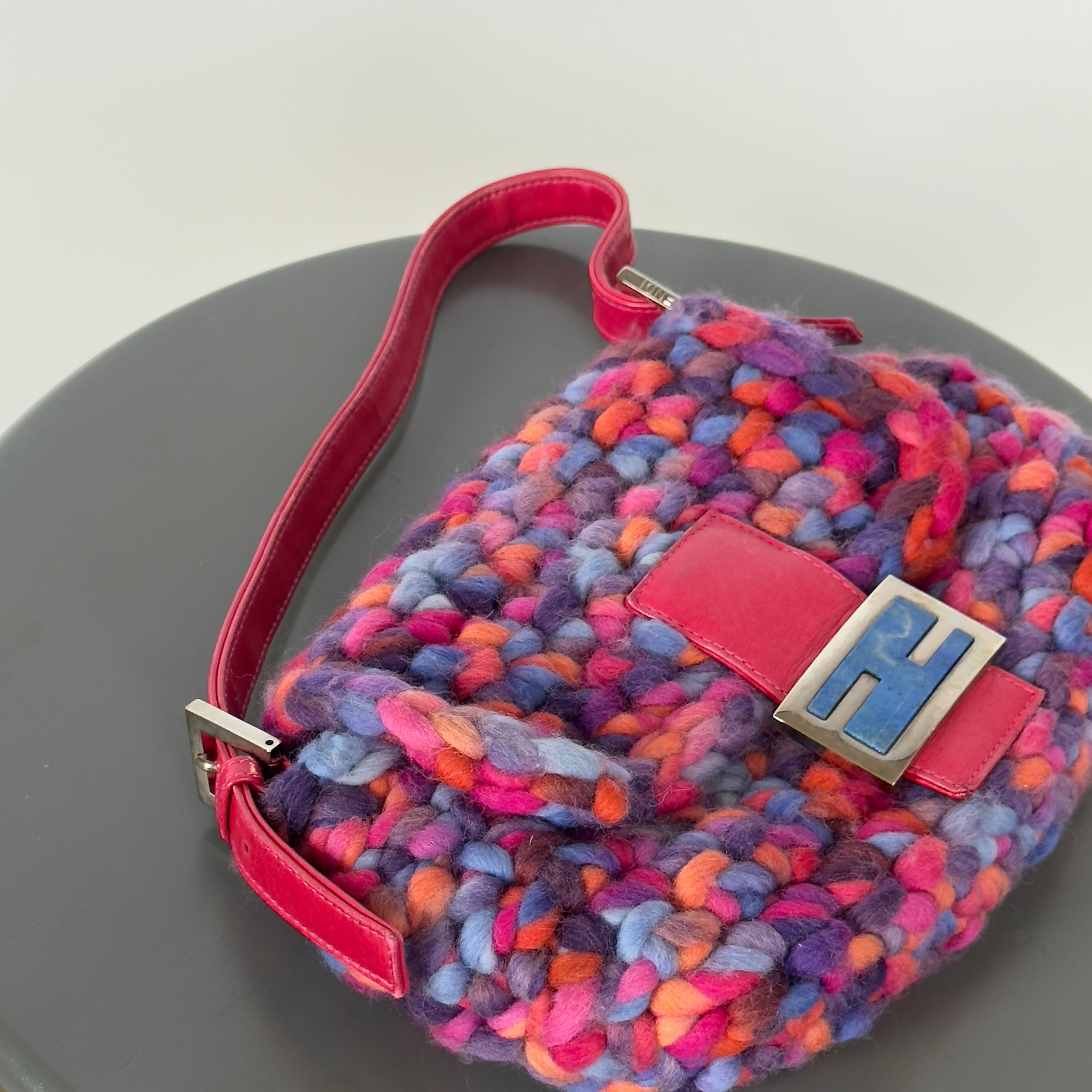 Rare Y2K Era Fendi Crochet Baguette Shoulder Bag - Queen May