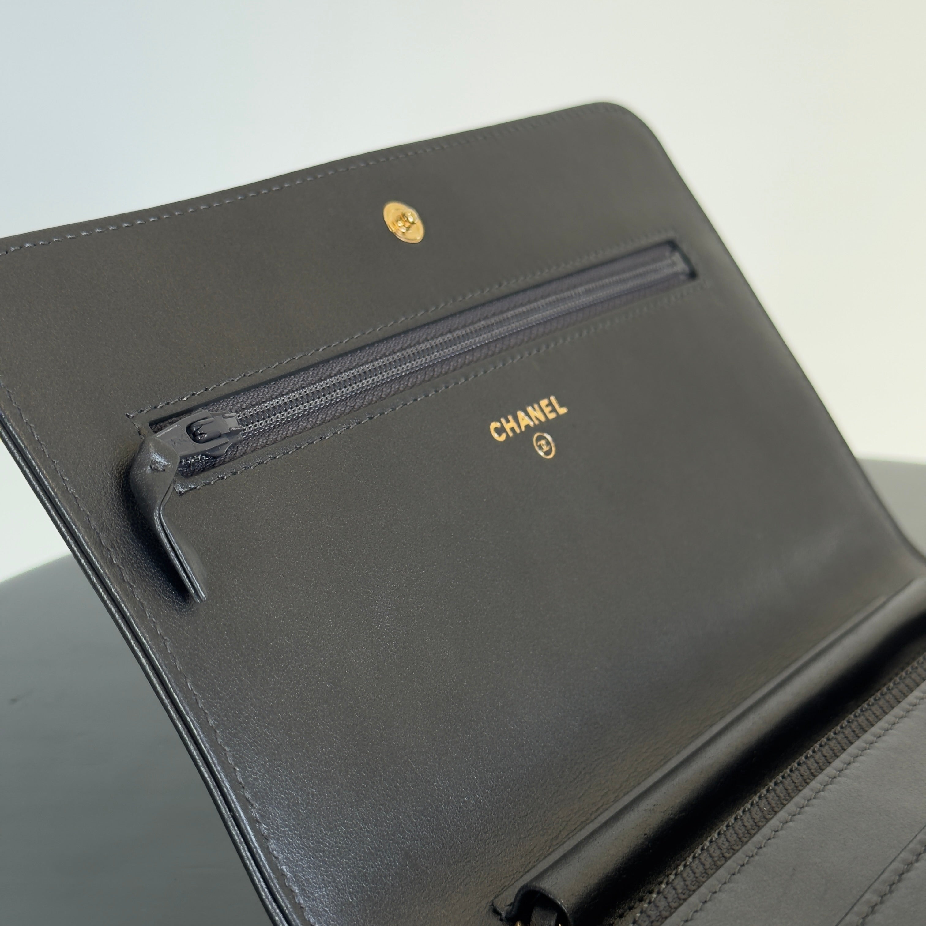 Chanel Paris-Hamburg Iridescent Wallet On Chain - Queen May