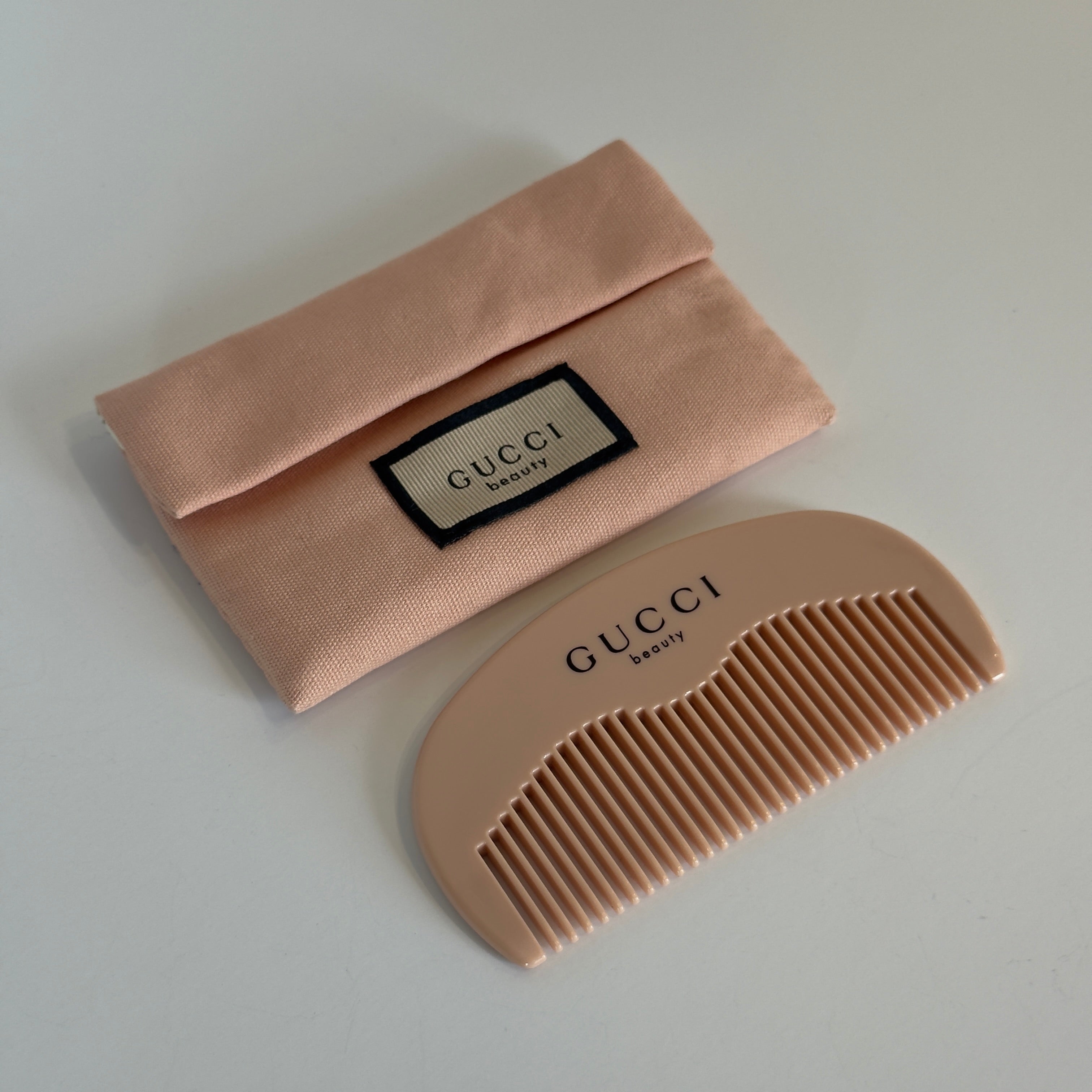Gucci Beauty Pink Comb - Queen May