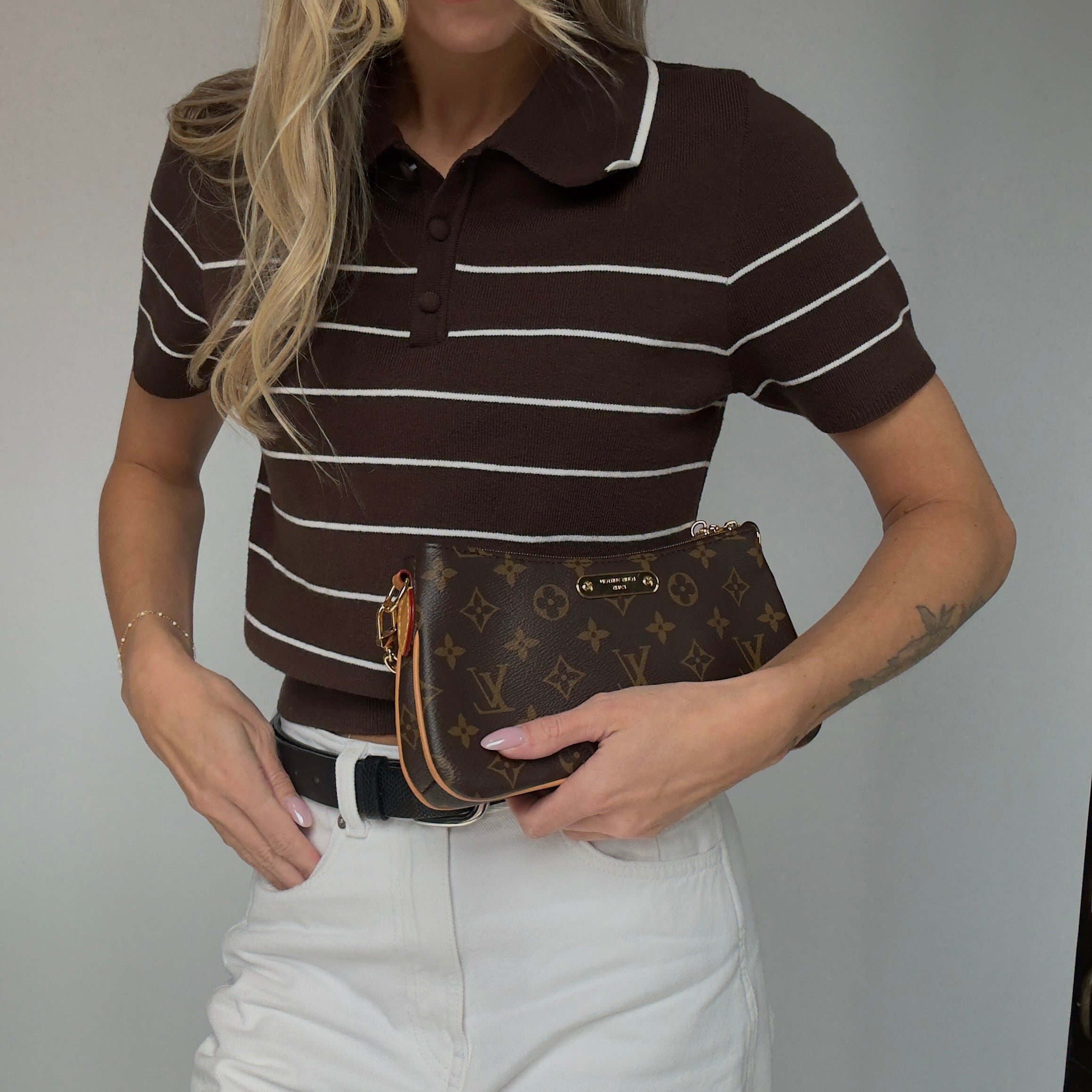 Louis Vuitton Liv Pochette - Queen May