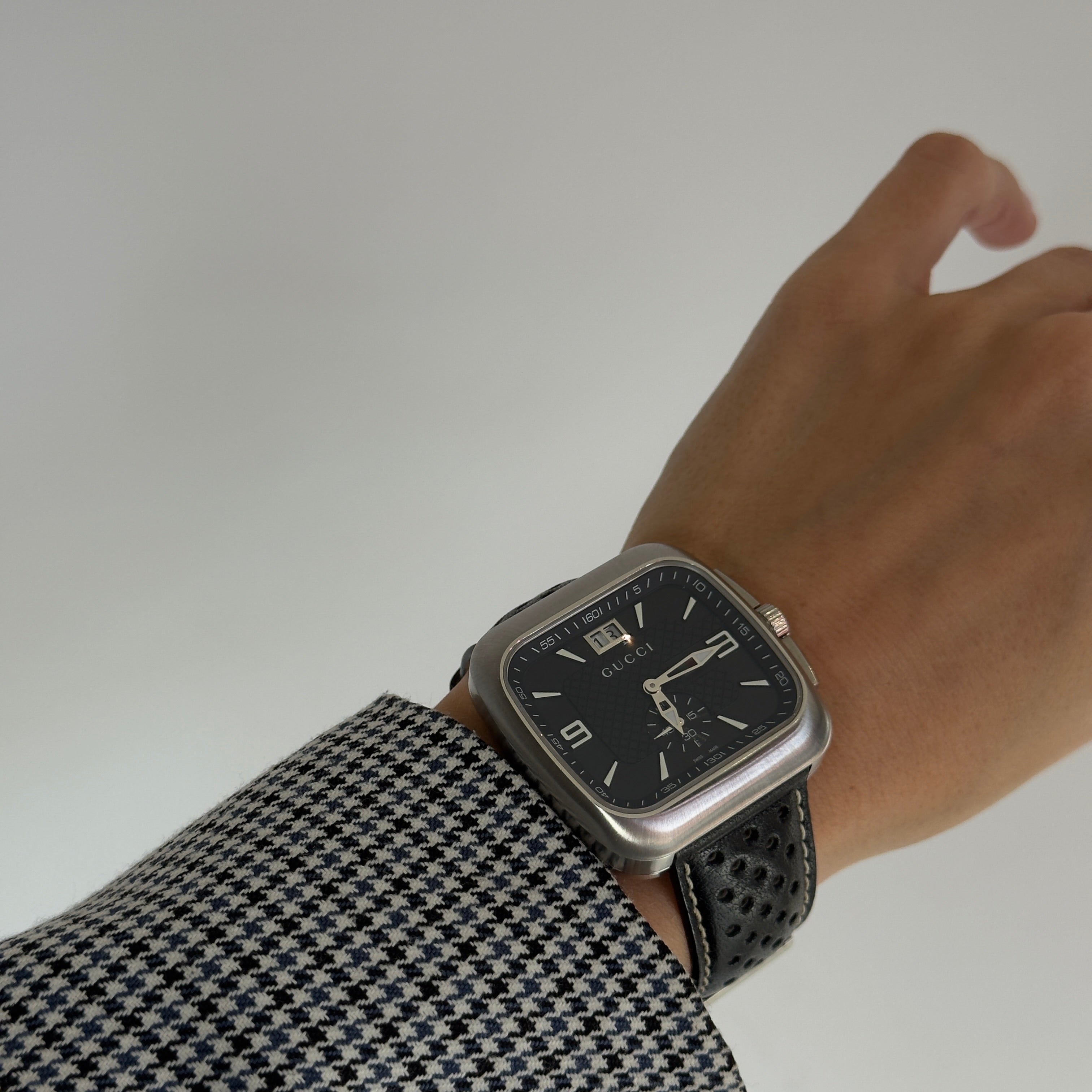 Gucci 131.3 Coupe Watch. - Queen May