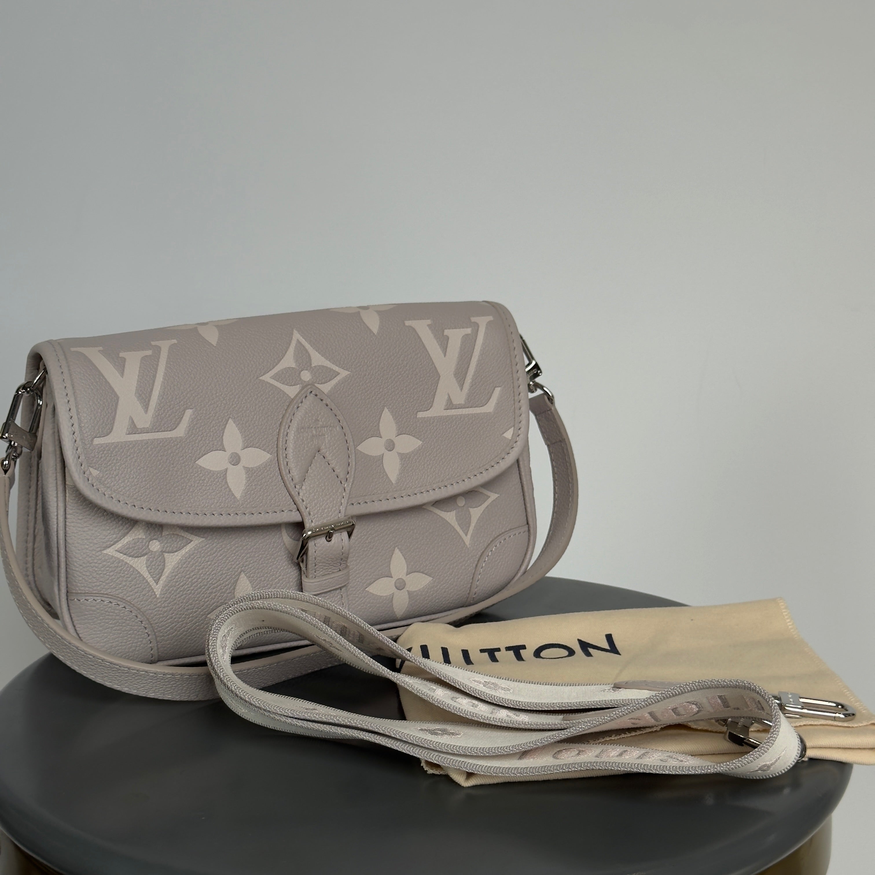 Louis Vuitton Diane Brume/Quartz Monogram Empreinte - Queen May