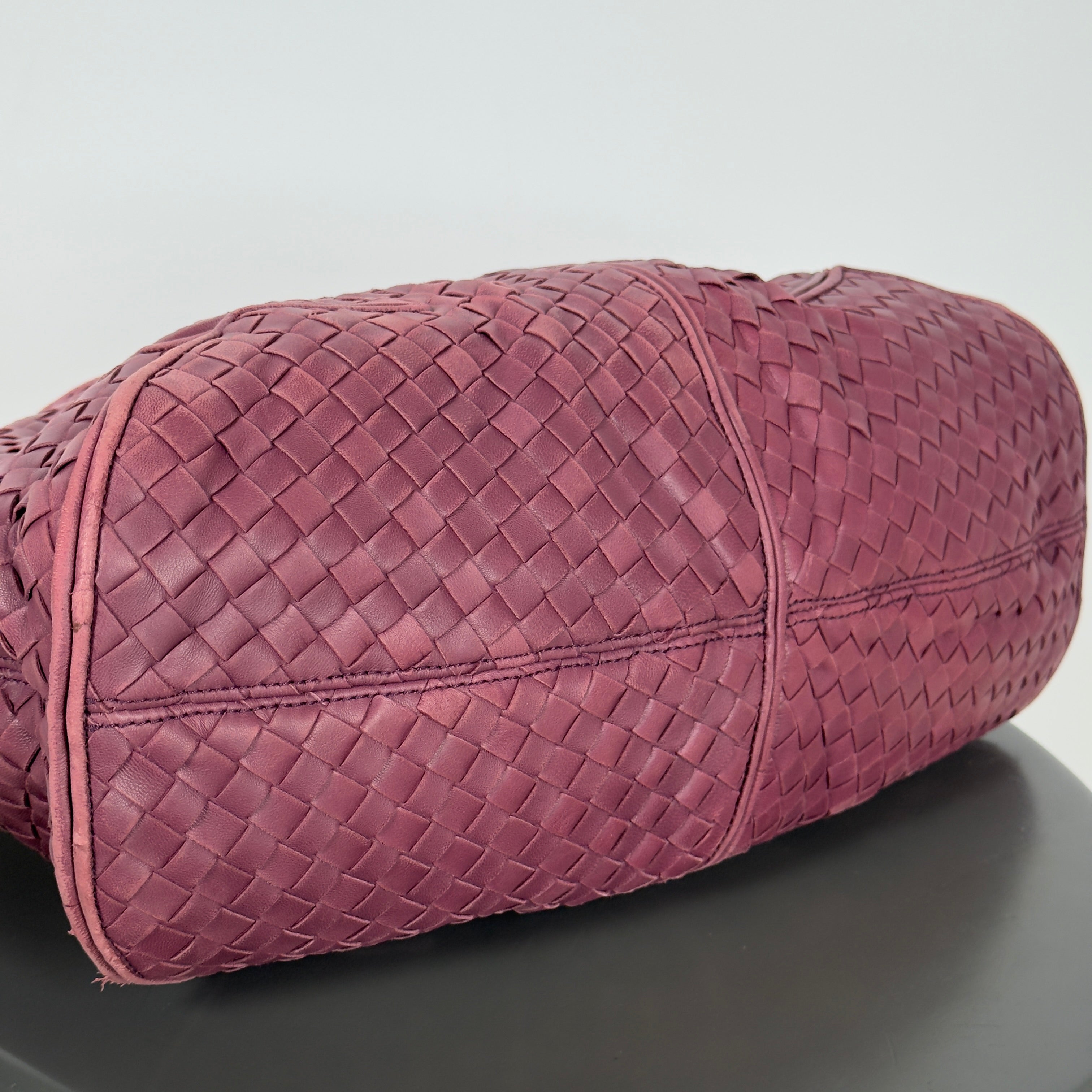 Bottega Veneta Intrecciato Hobo Maroon - Queen May