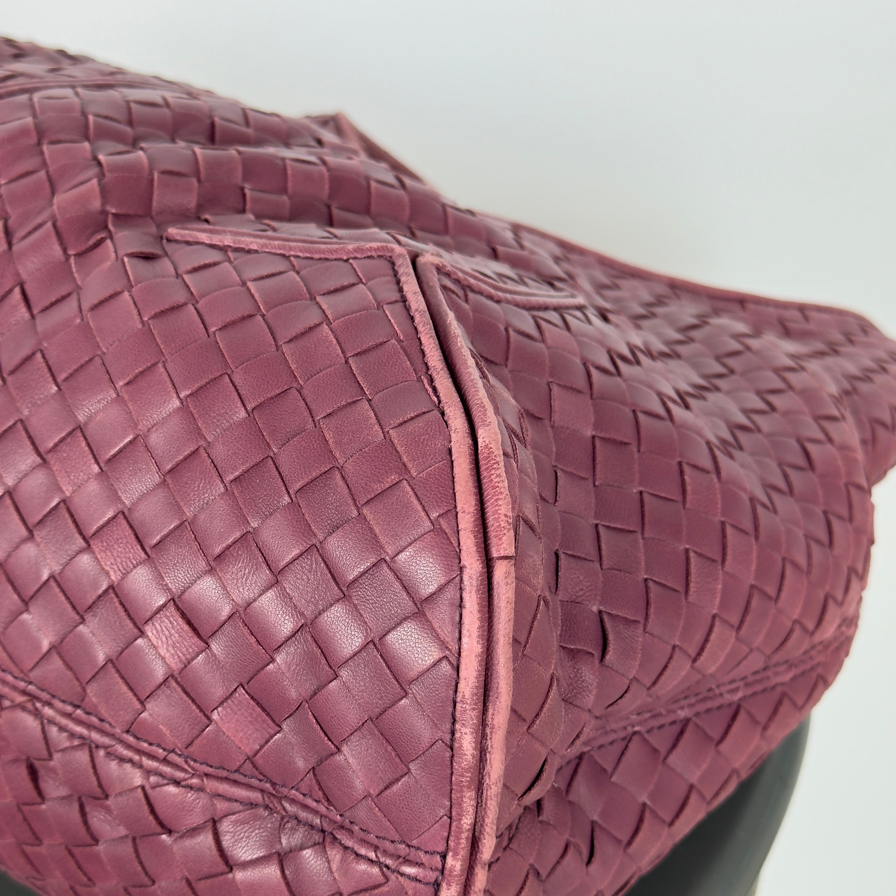 Bottega Veneta Intrecciato Hobo Maroon - Queen May