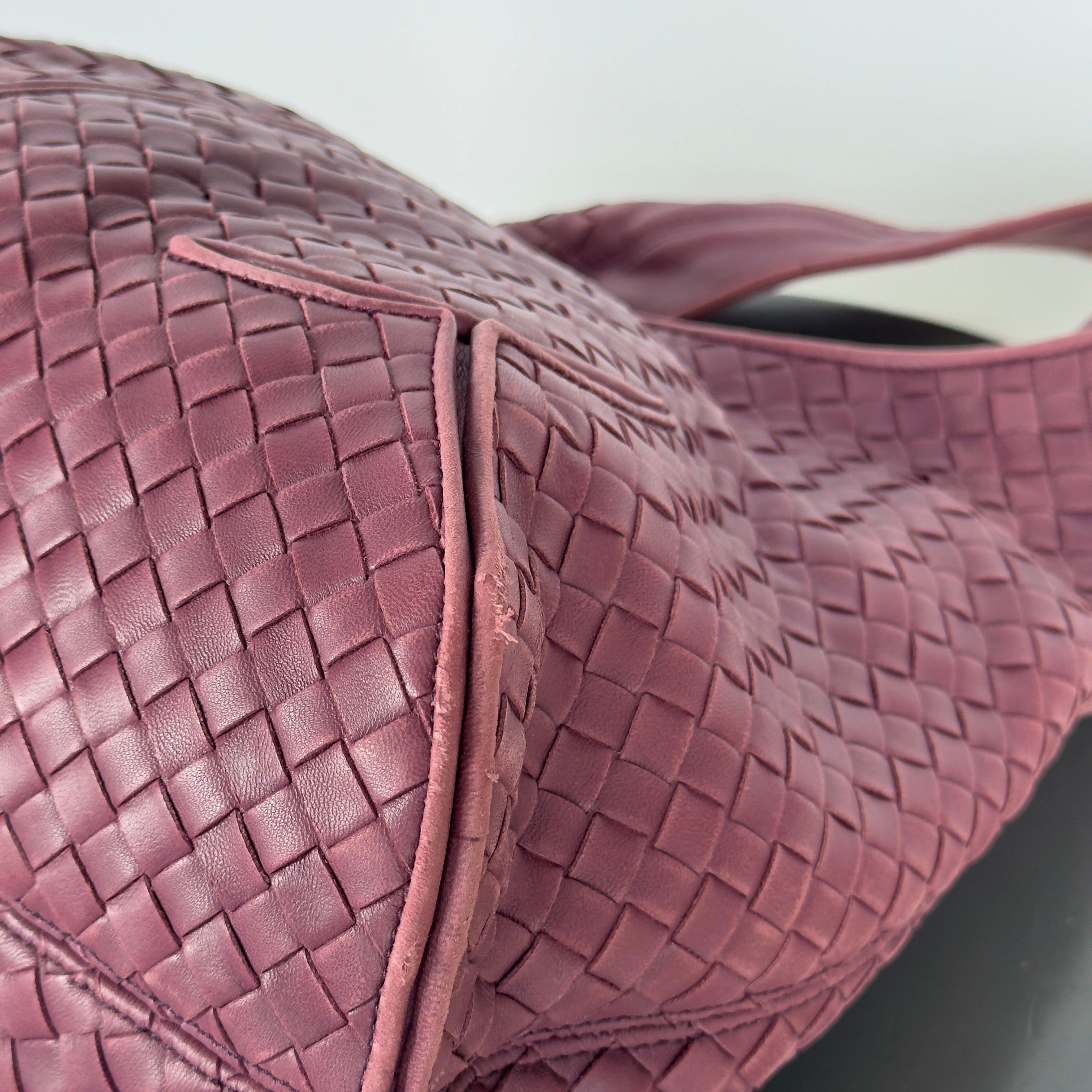 Bottega Veneta Intrecciato Hobo Maroon - Queen May