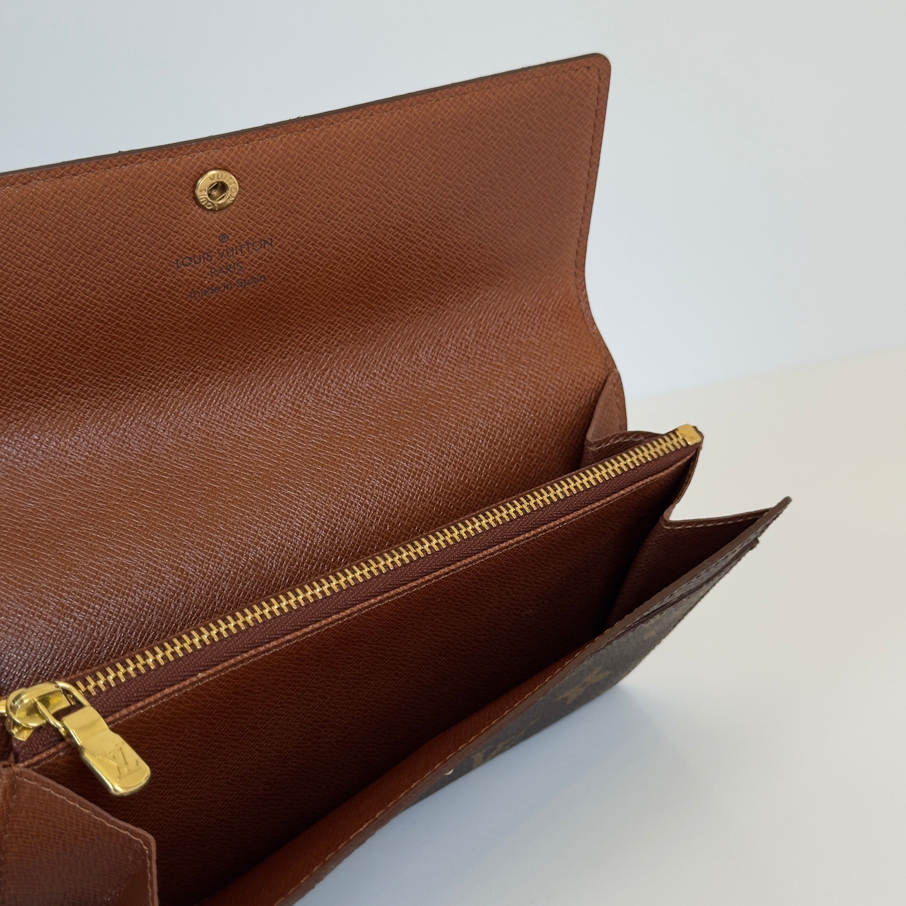 Louis Vuitton Monogram Sarah Wallet - Queen May