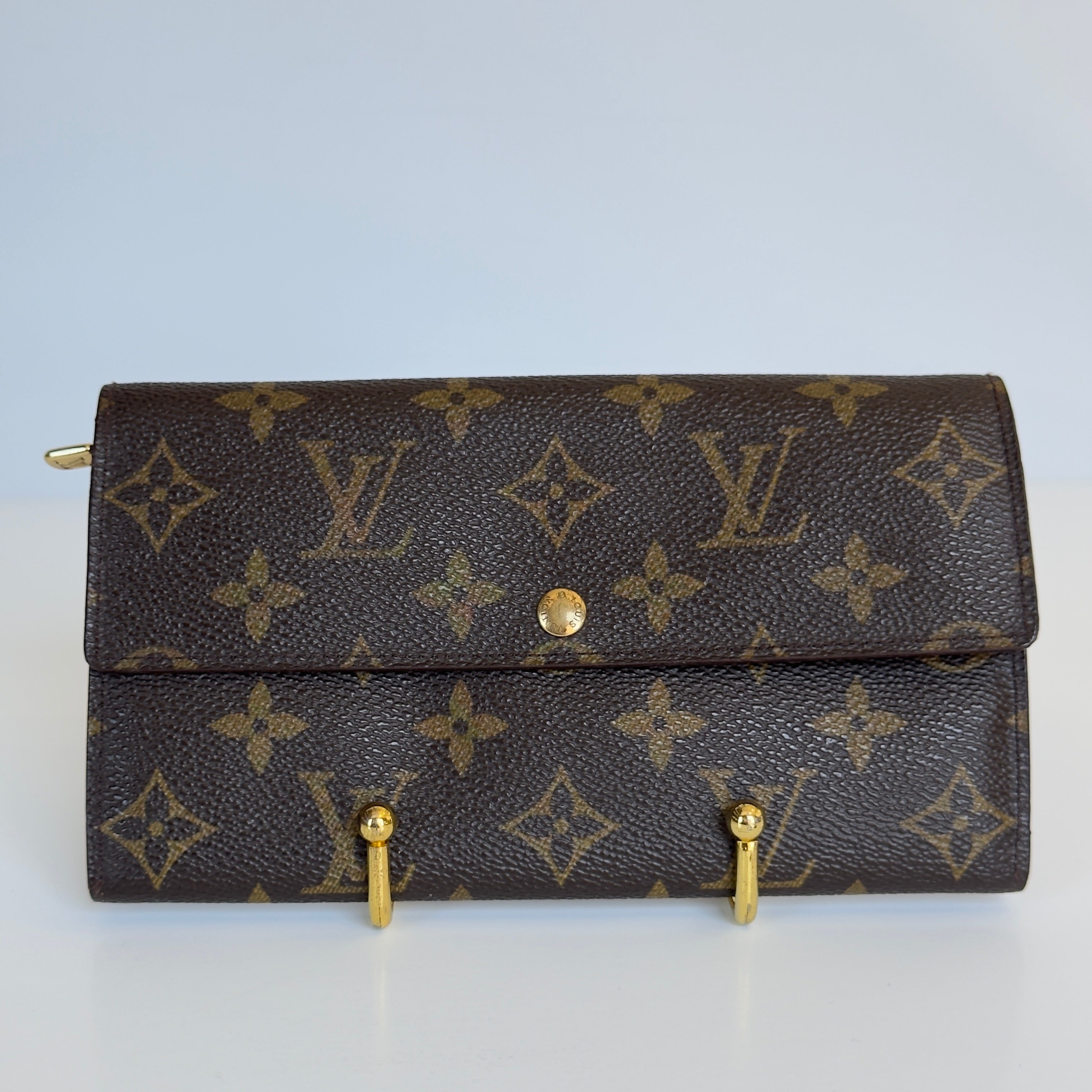 Louis Vuitton Monogram Sarah Wallet - Queen May