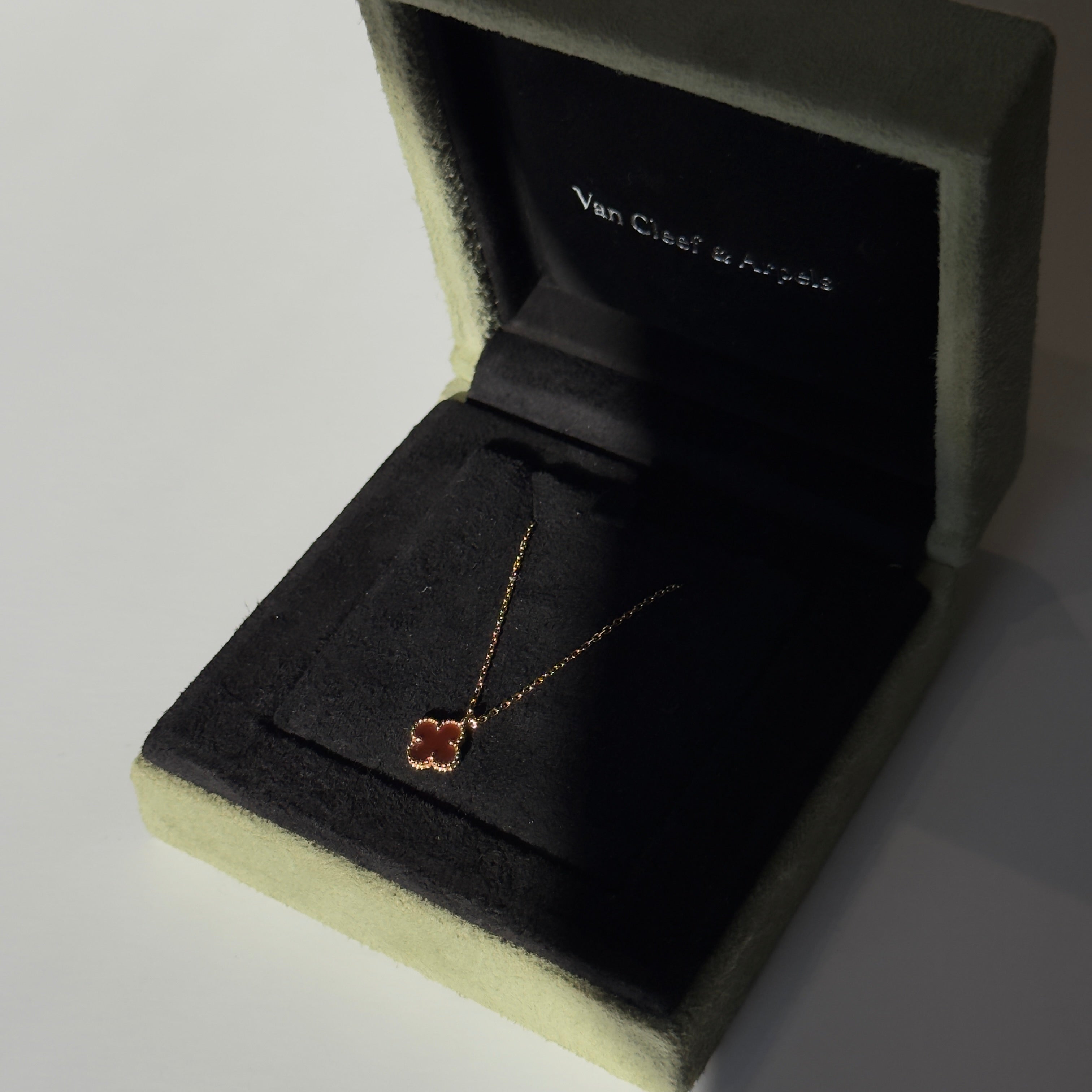 Van Cleef & Arpels Sweet Carnelian Alhambra Pendant 18k rose gold - Queen May