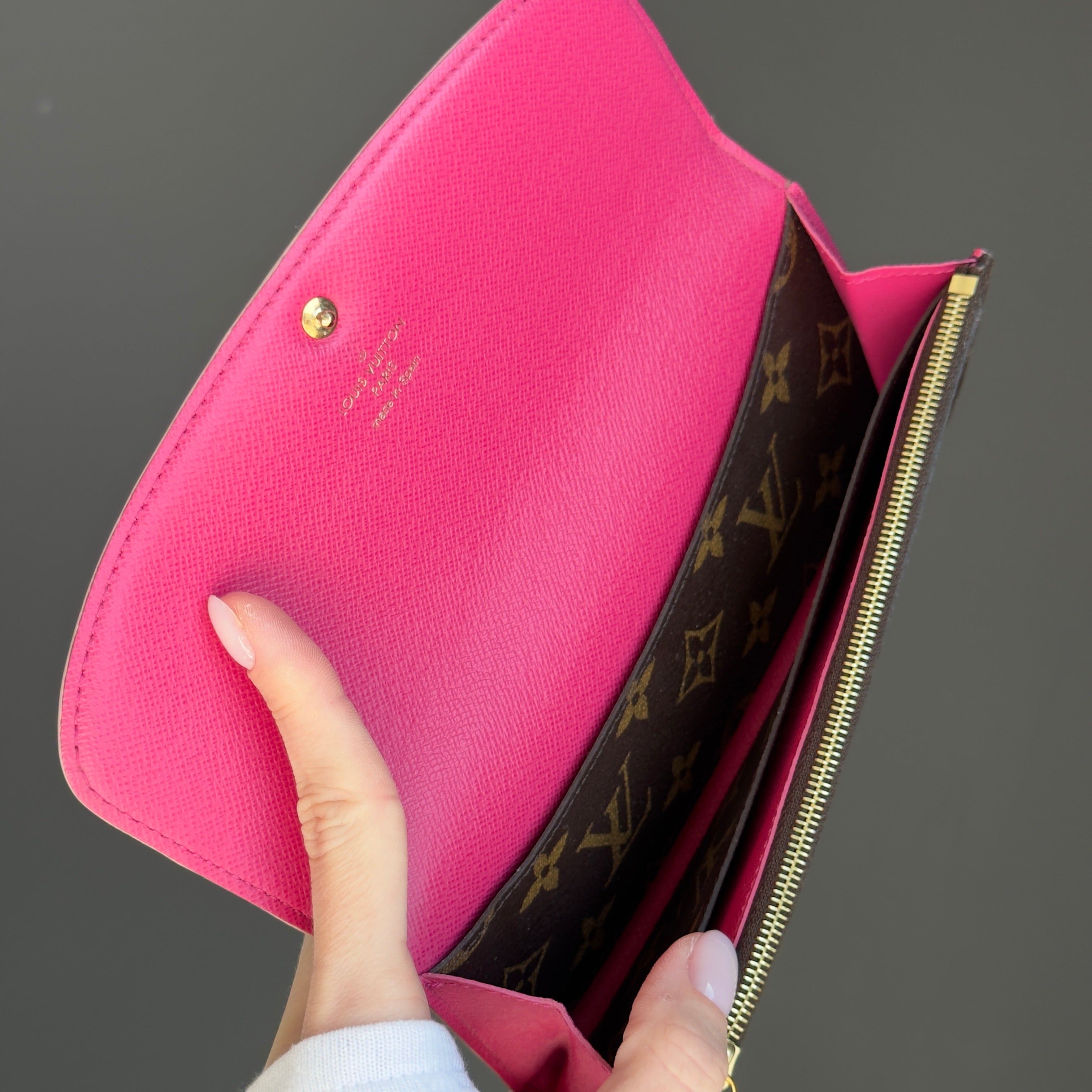 Louis Vuitton Monogram Bloom Flower Emilie Wallet Fuchsia - Queen May