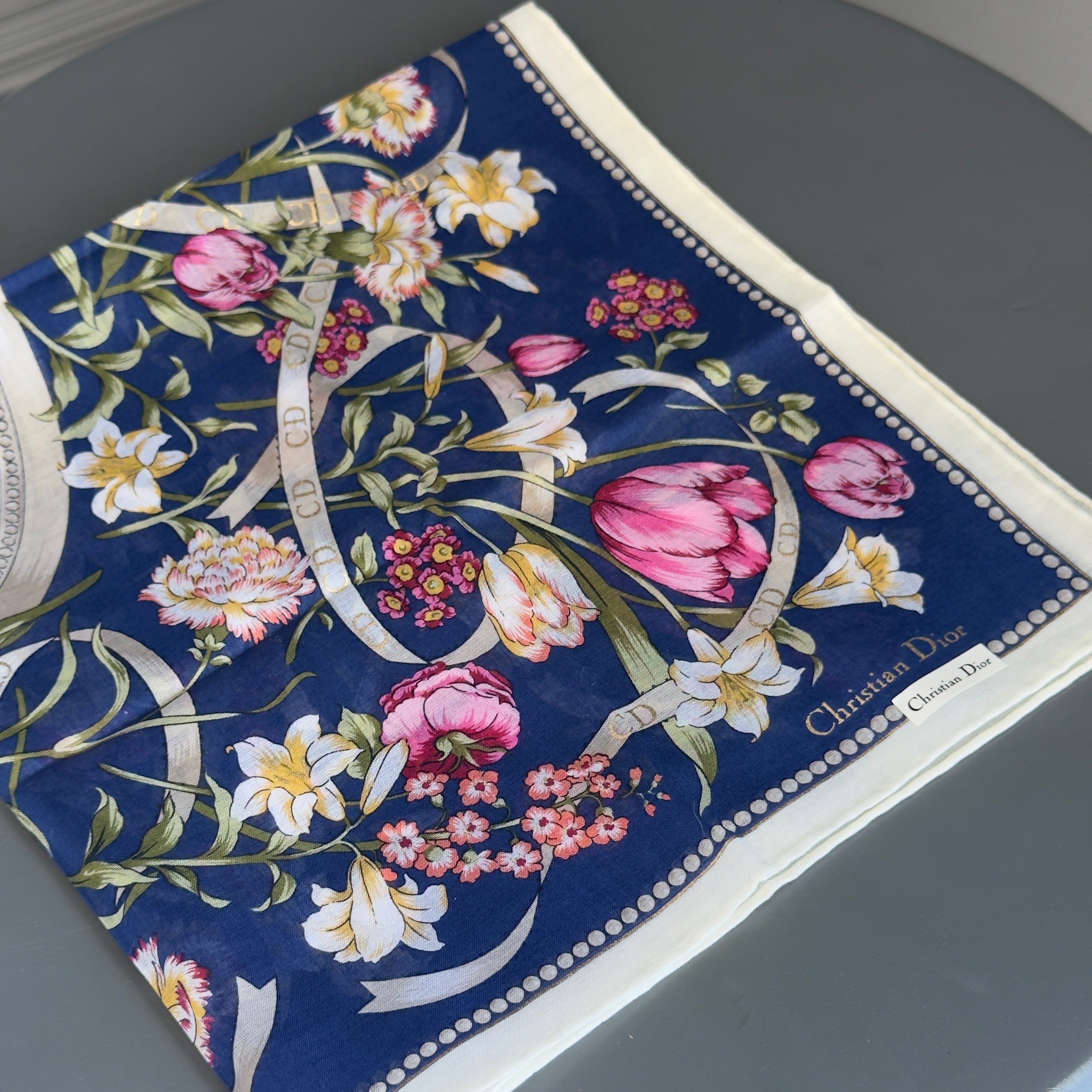 Christian Dior Bandana - Queen May