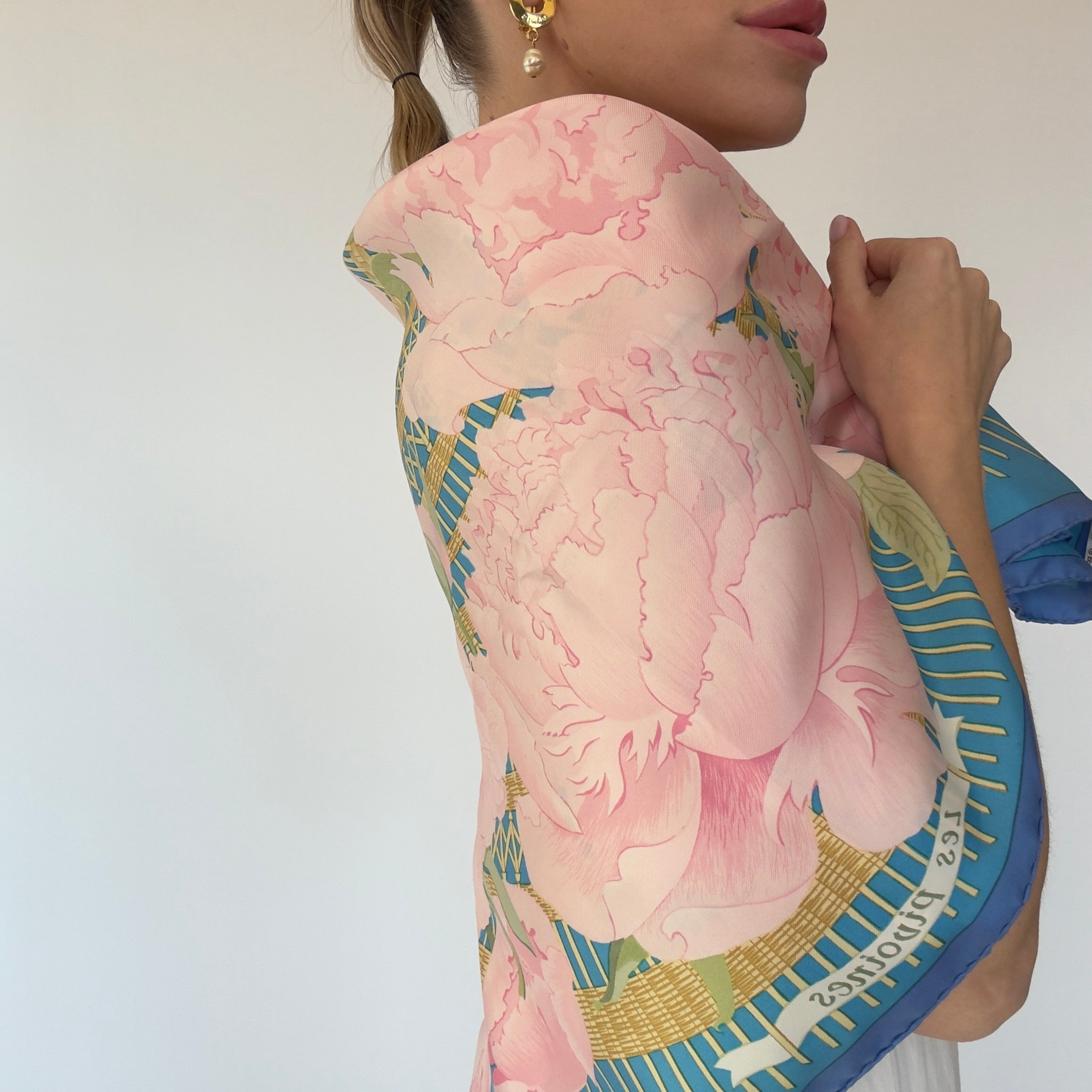 Hermes Pivoines Scarf - Queen May