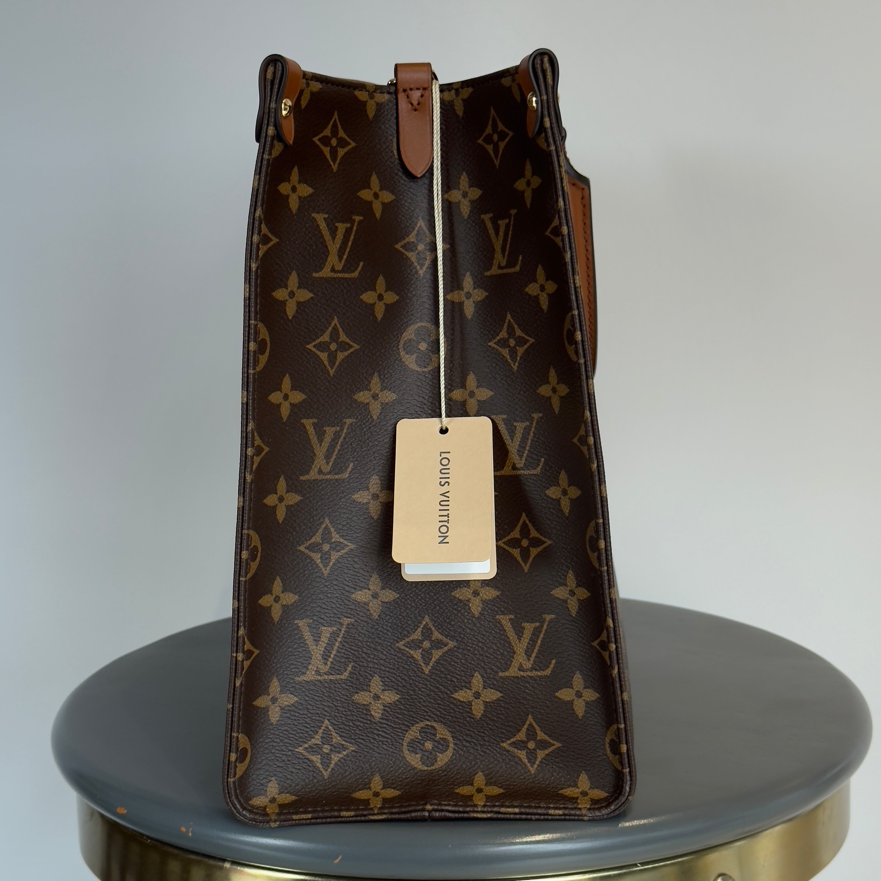 Louis Vuitton Monogram On The Go Organizer - Queen May