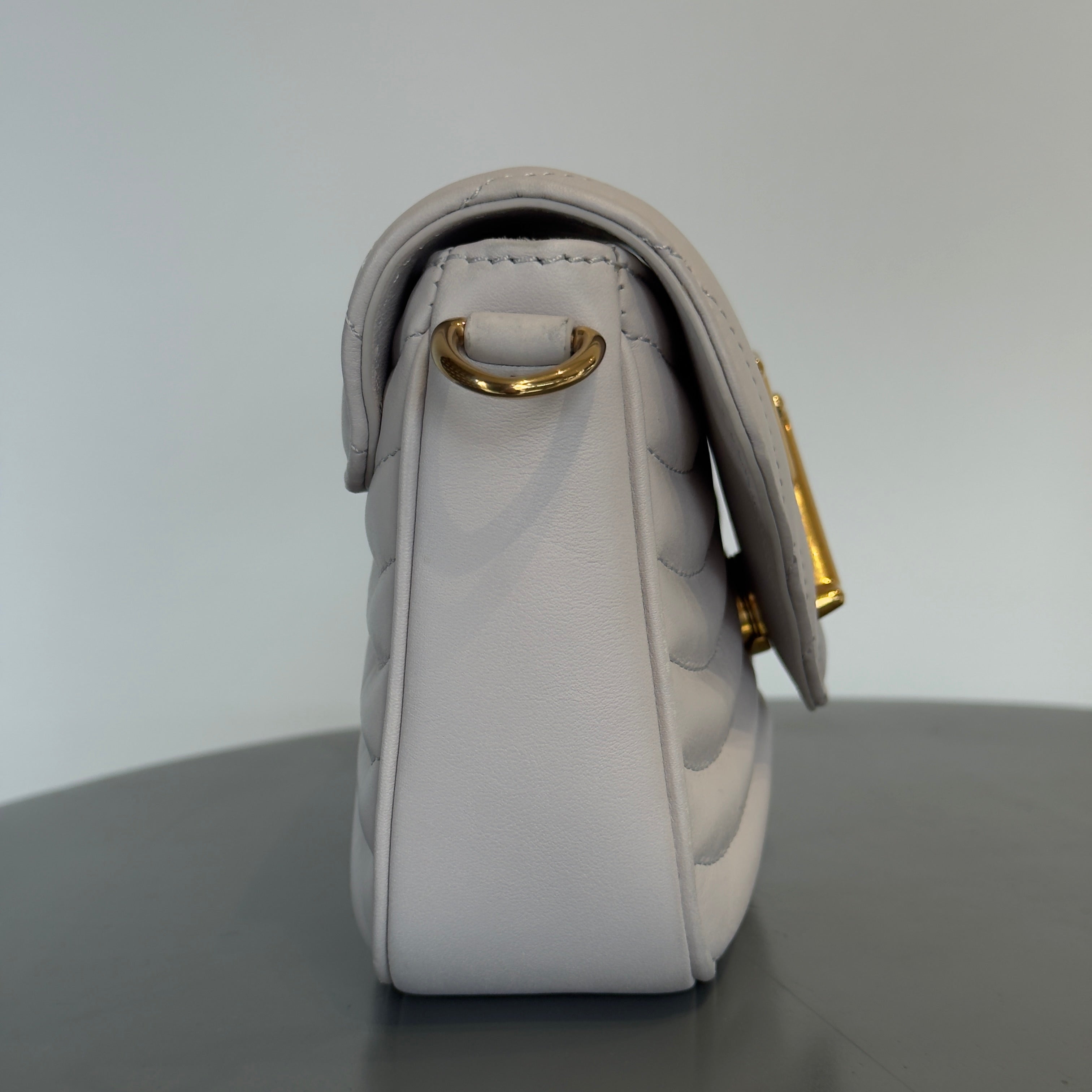 Louis Vuitton Wave Multi Pochette - Queen May