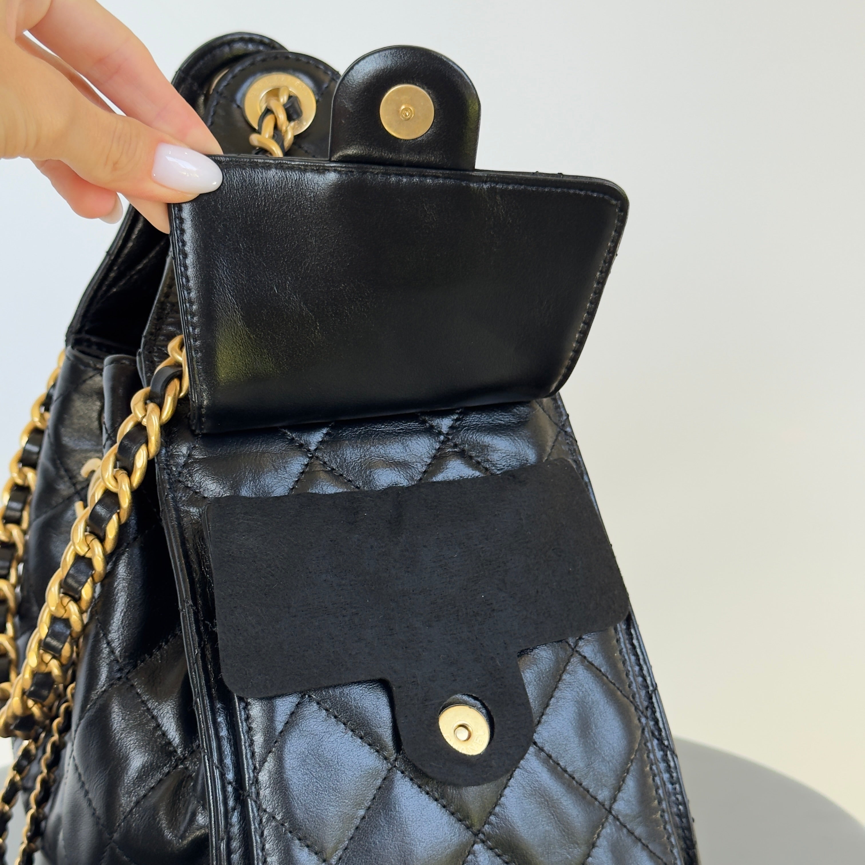 Chanel Small 25 Hobo Black - Queen May