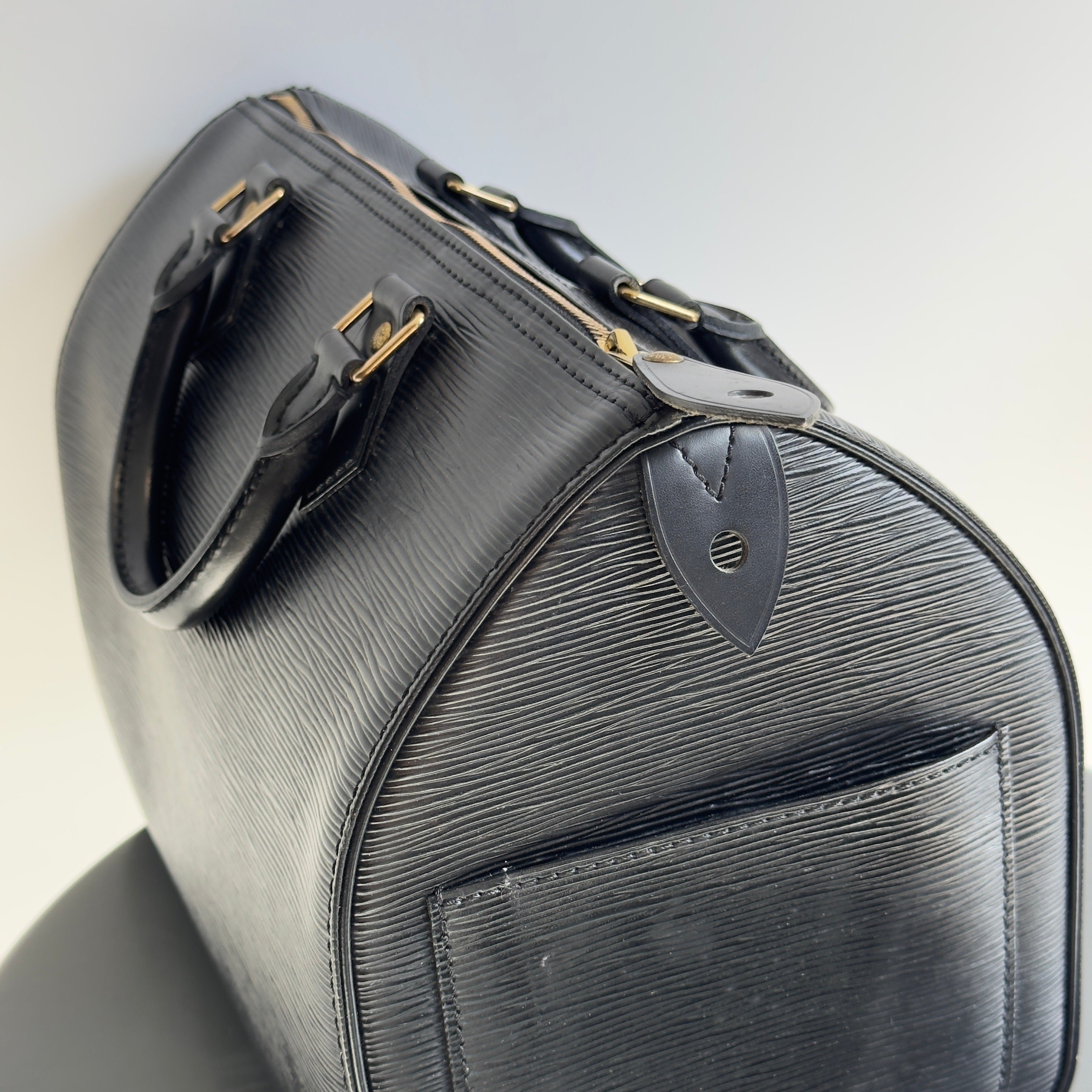 Louis Vuitton Black Epi Speedy 30 - Queen May