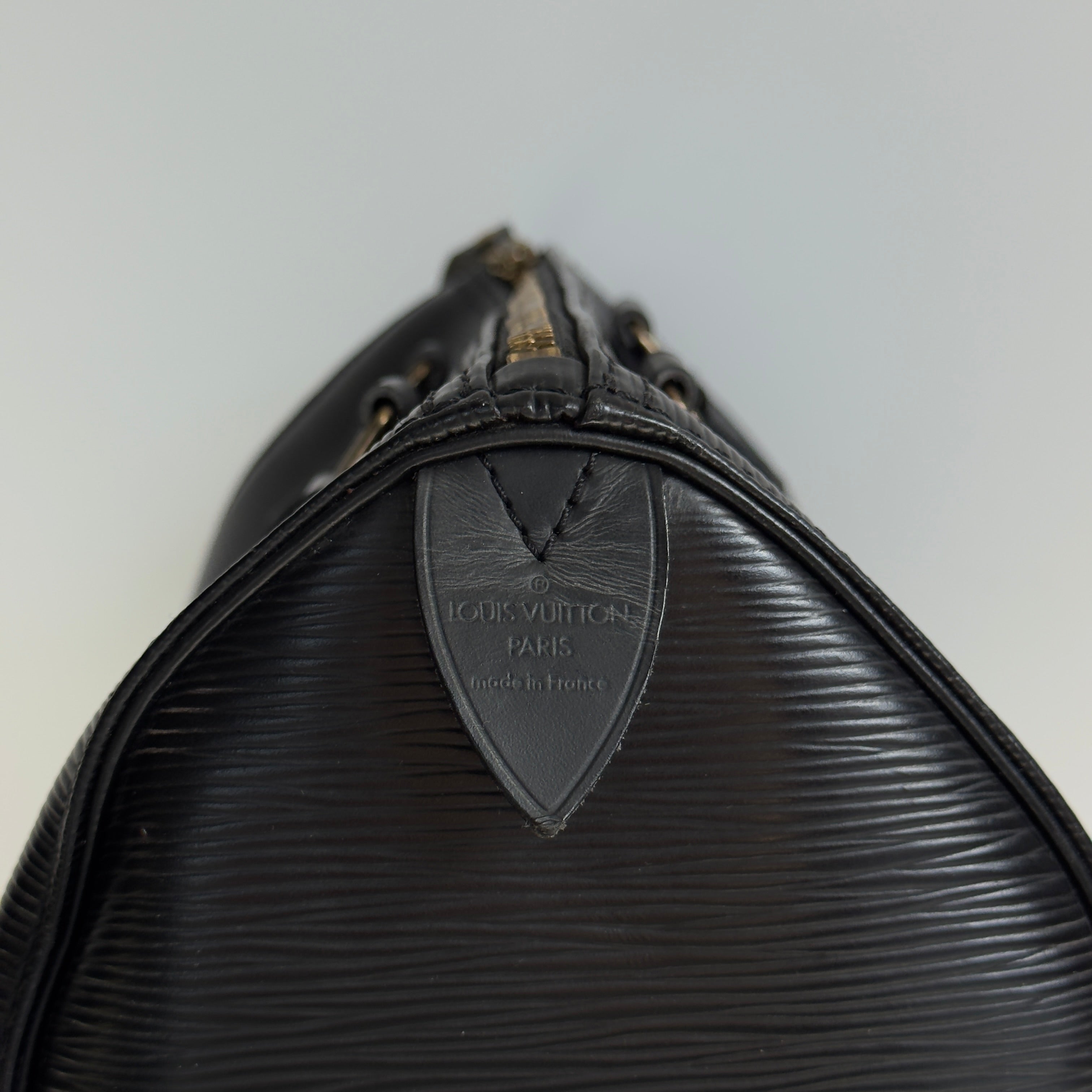 Louis Vuitton Epi Speedy Black 25 - Queen May