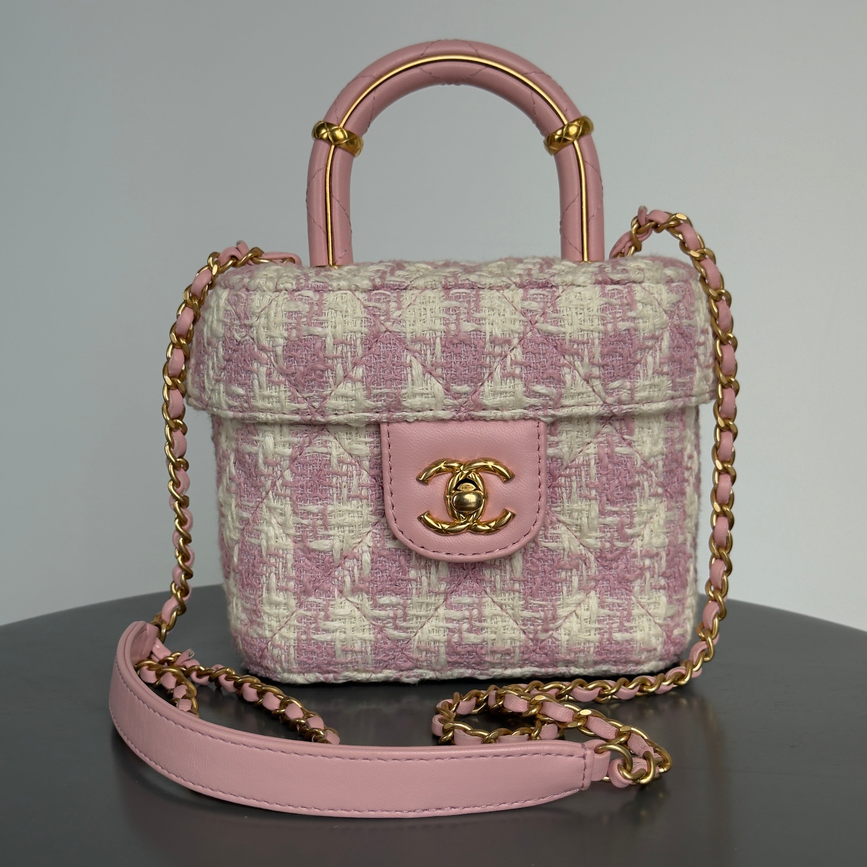 Chanel | QUEEN MAY