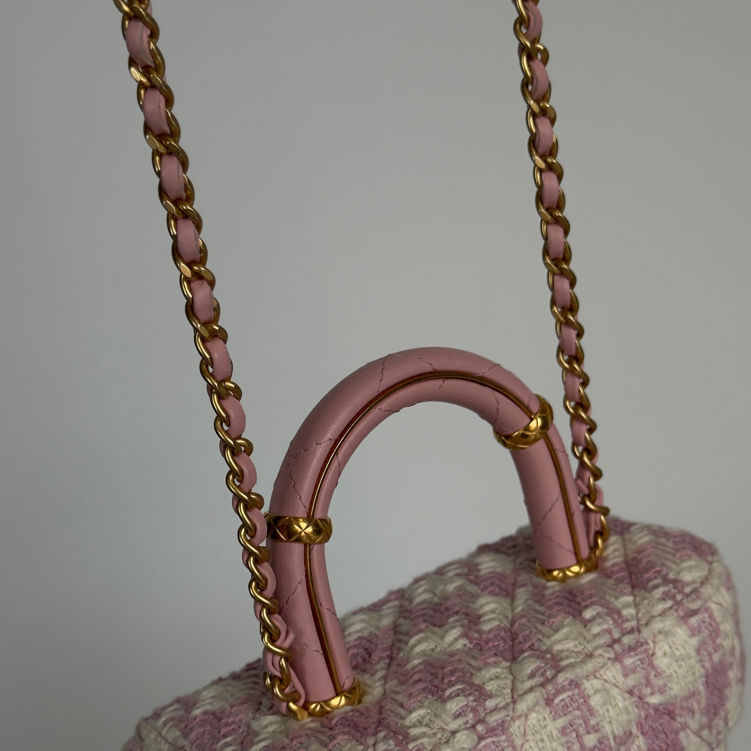 Chanel Pink Ecru Tweed Handle Crush Small Vanity Case - Queen May