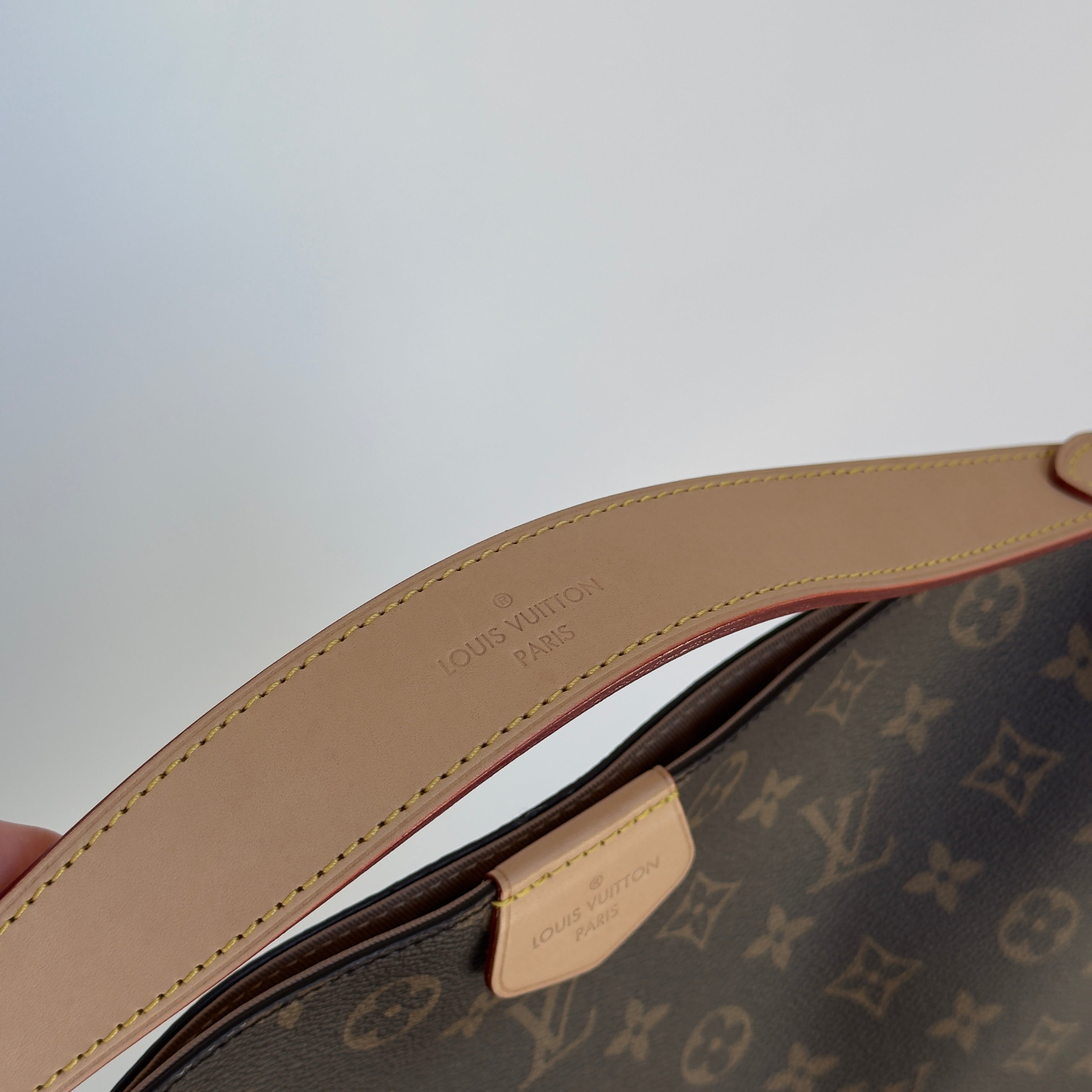 Louis Vuitton Monogram Graceful MM - Queen May