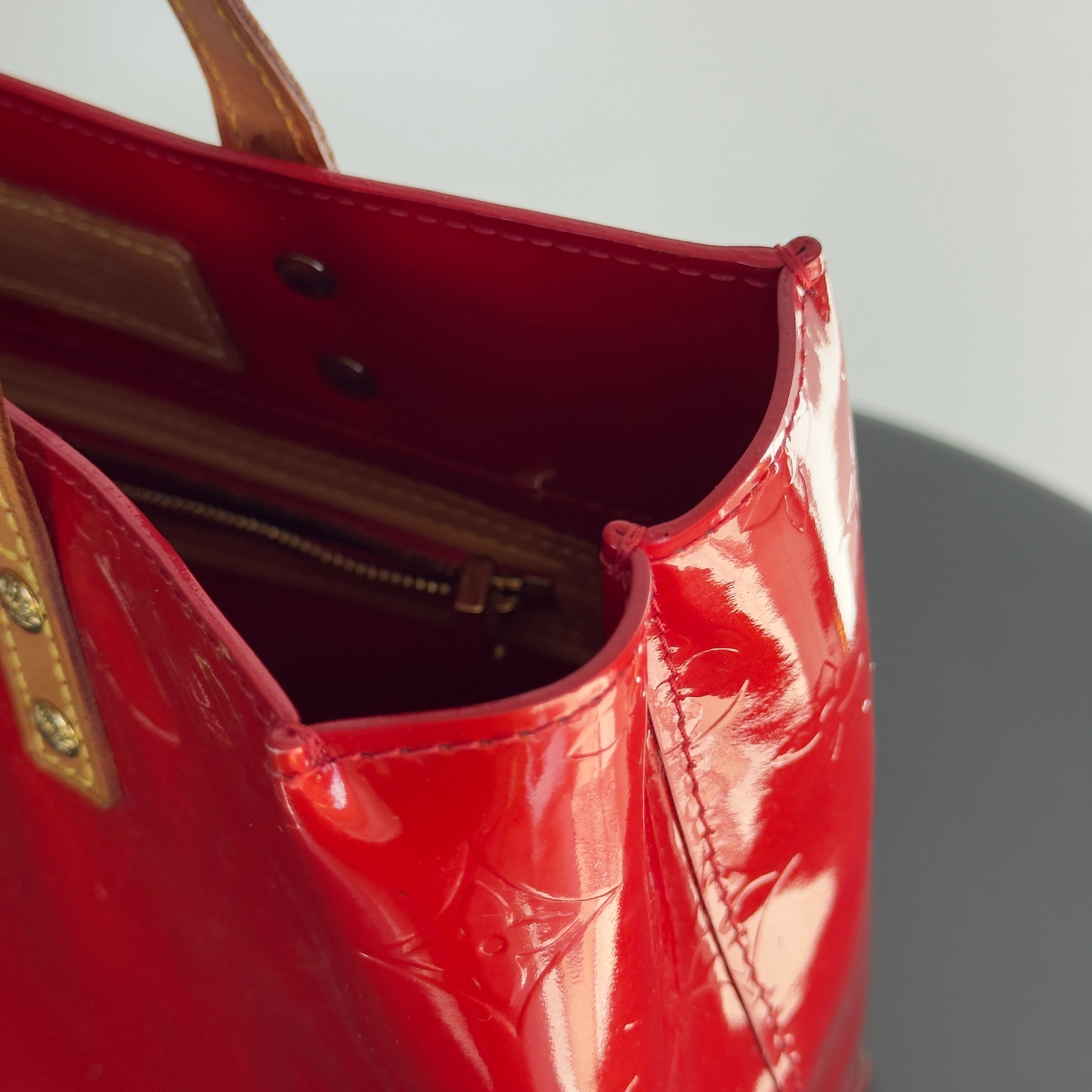 Louis Vuitton Vernis Reade Red - Queen May