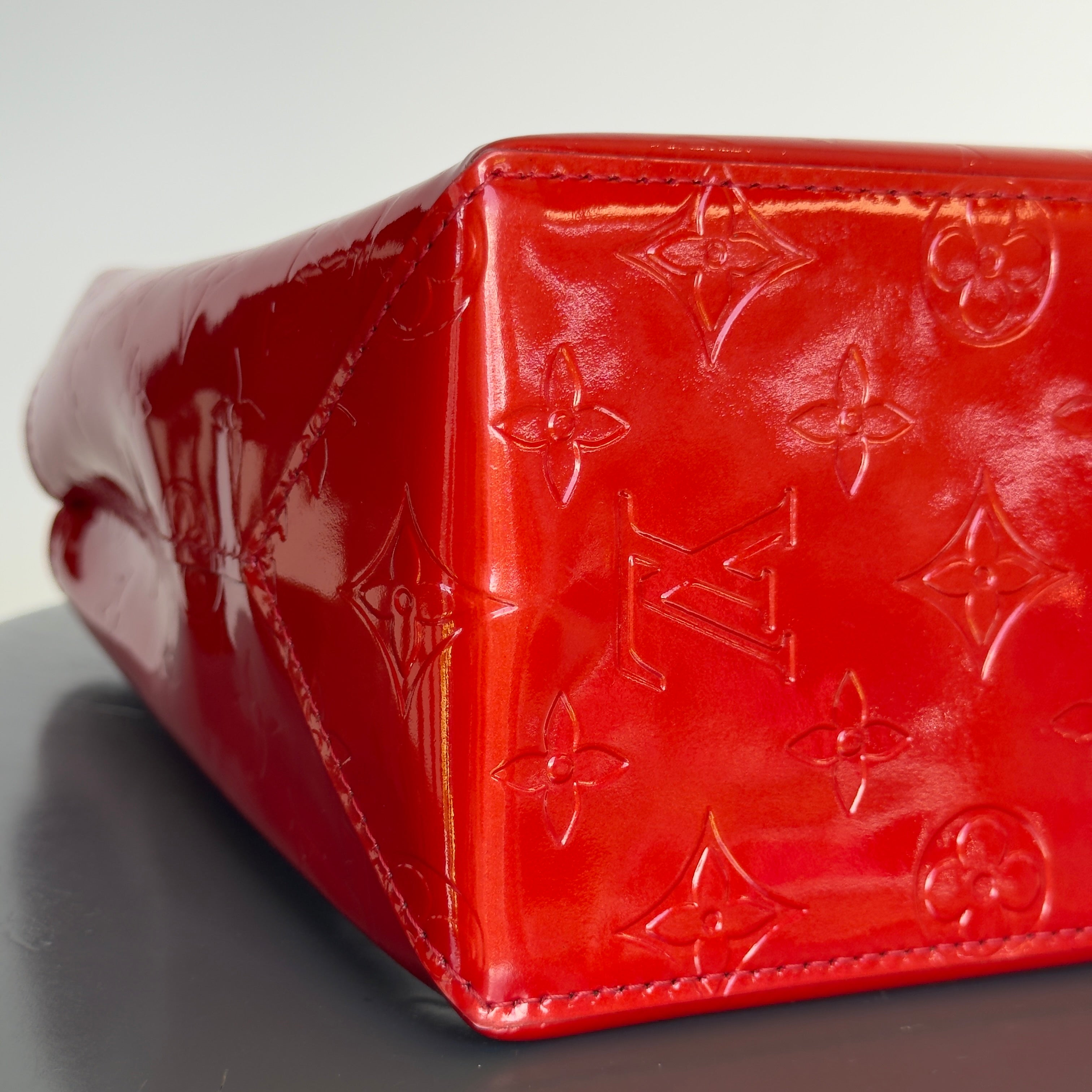 Louis Vuitton Vernis Reade Red - Queen May