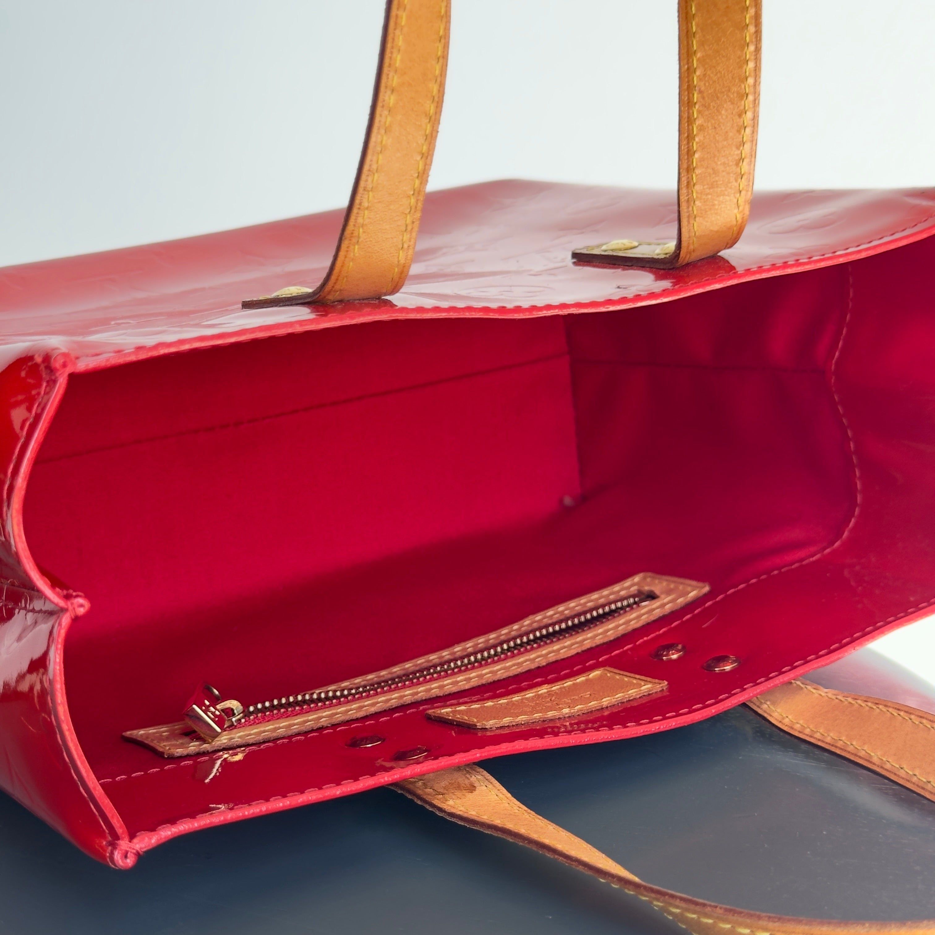 Louis Vuitton Vernis Reade Red - Queen May