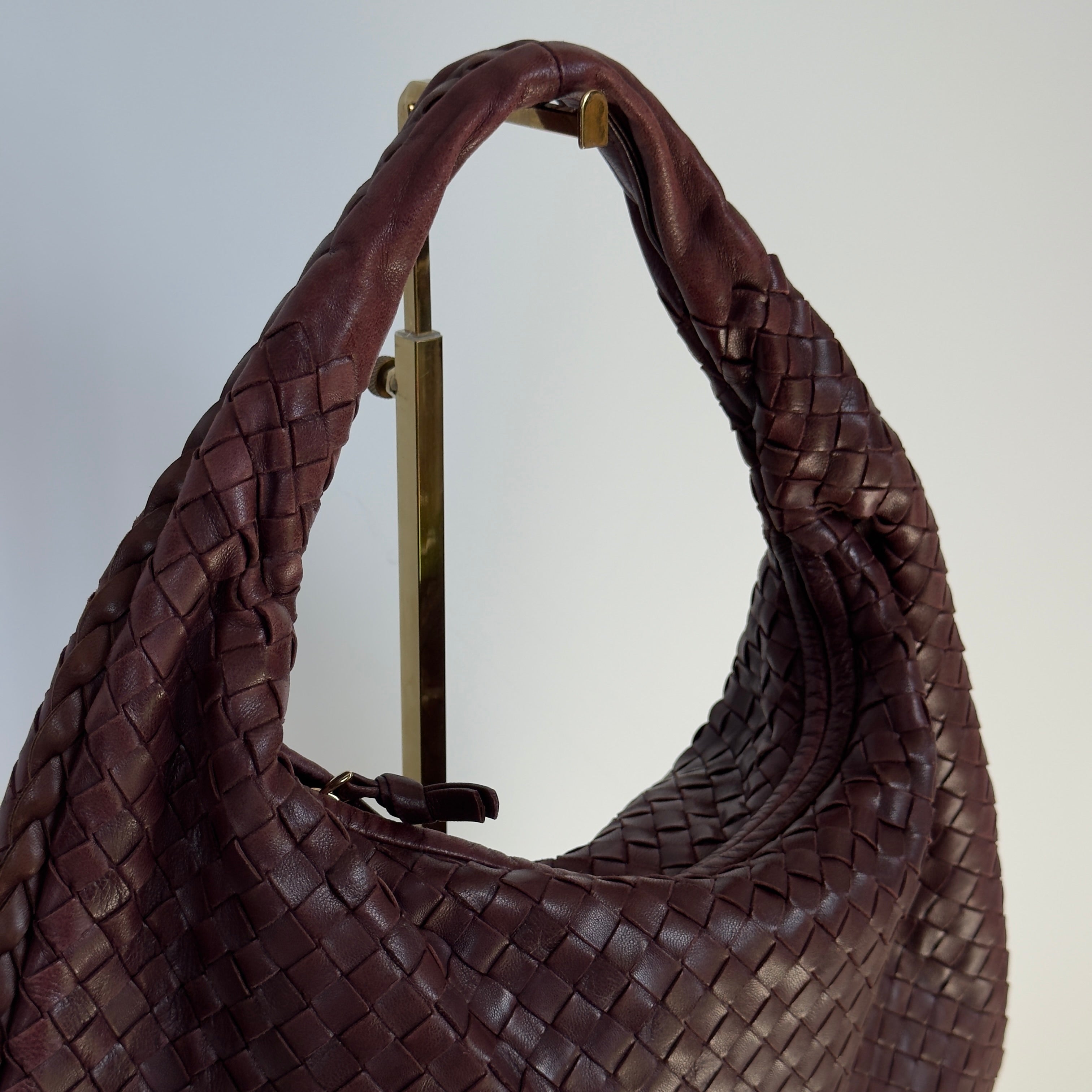 Bottega Veneta Intrecciato Hobo Maroon - Queen May