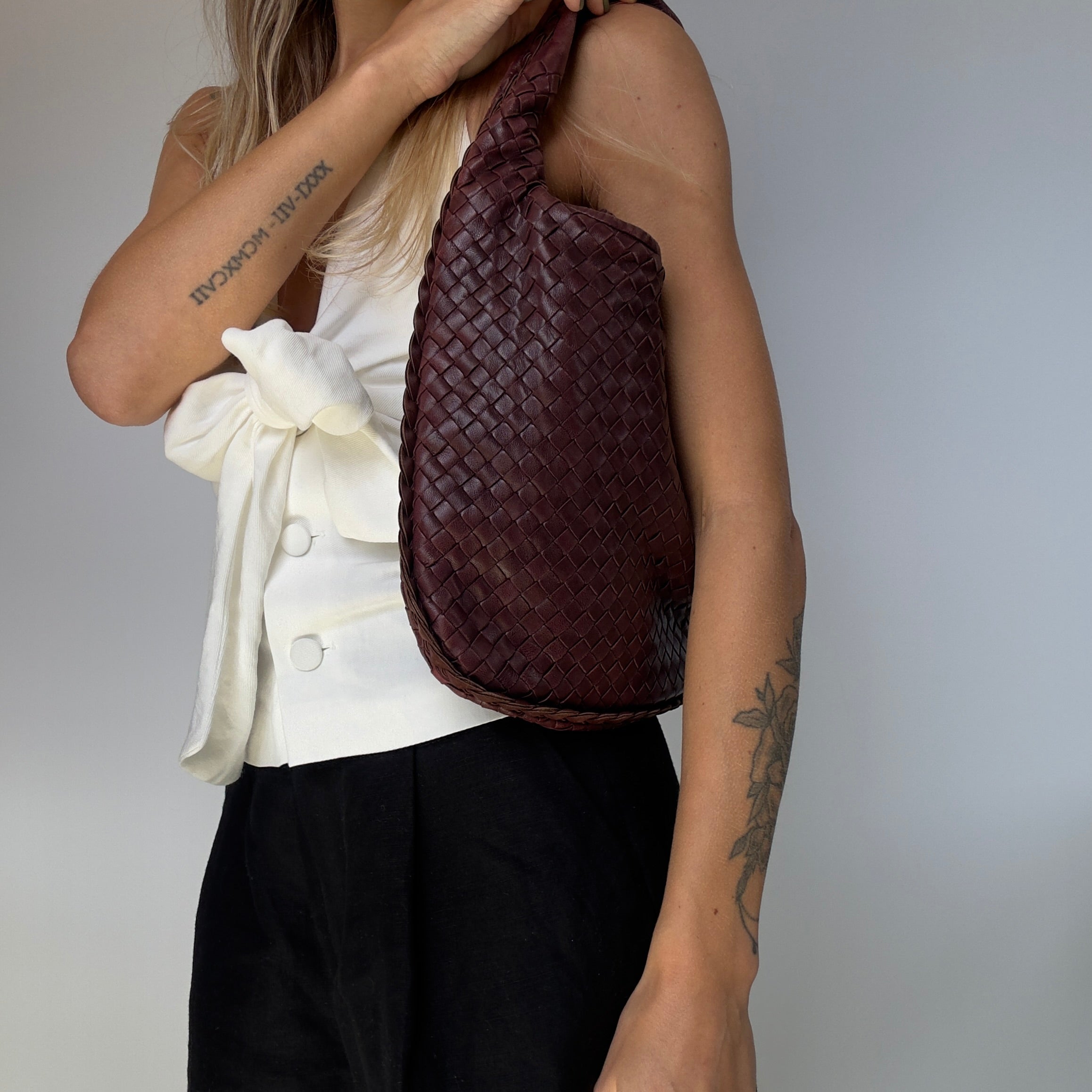 Bottega Veneta Intrecciato Hobo Maroon - Queen May