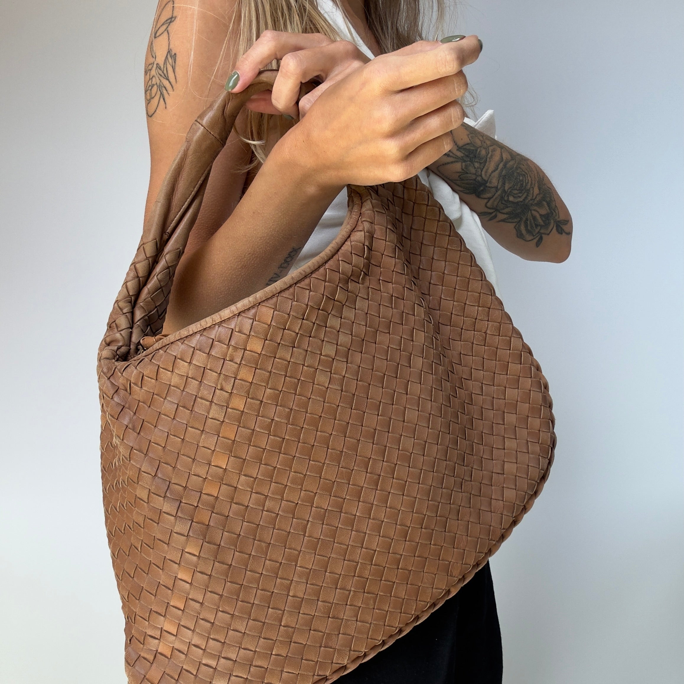 Bottega Veneta Intrecciato Brown - Queen May
