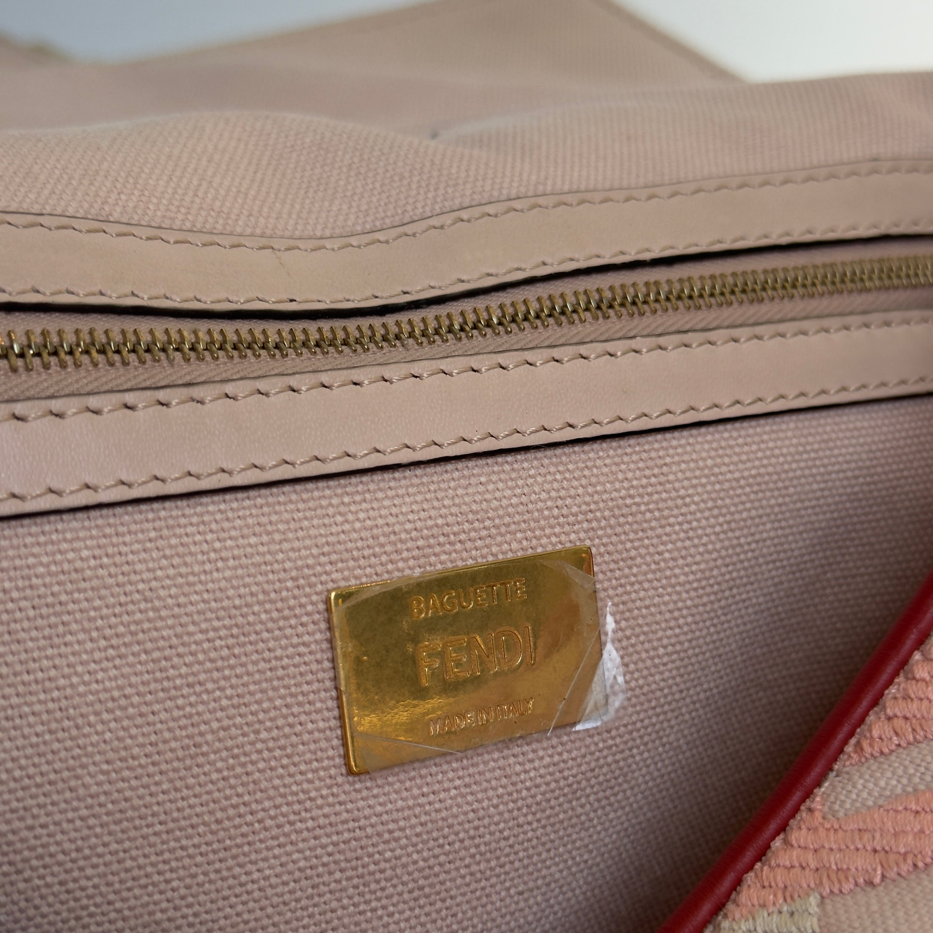 Fendi Canvas Vitello King FF Embroidered Baguette Rosa Quartzo/Bloody Mary Multicolor - Queen May