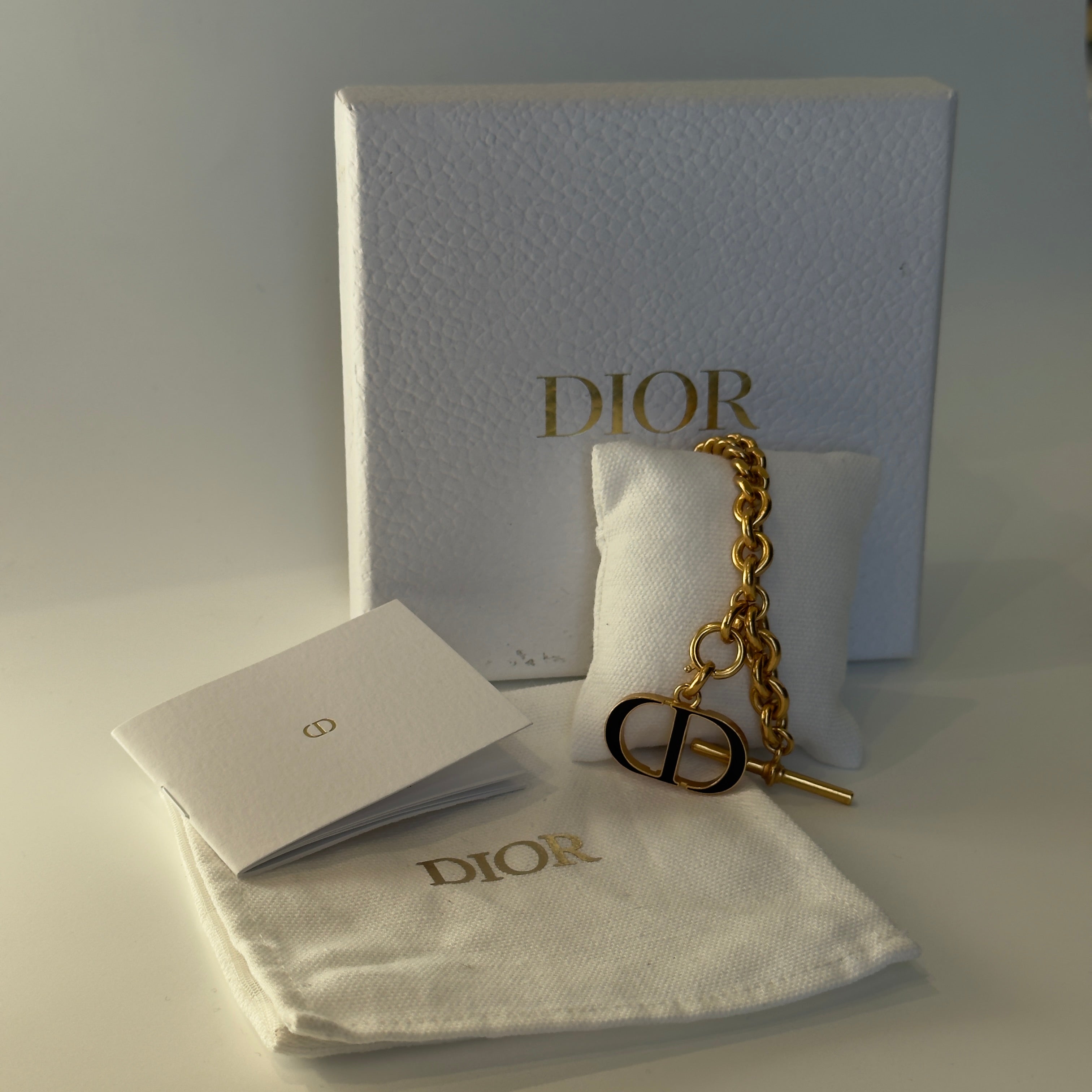 Dior Toggle Etoile Necklace - Queen May