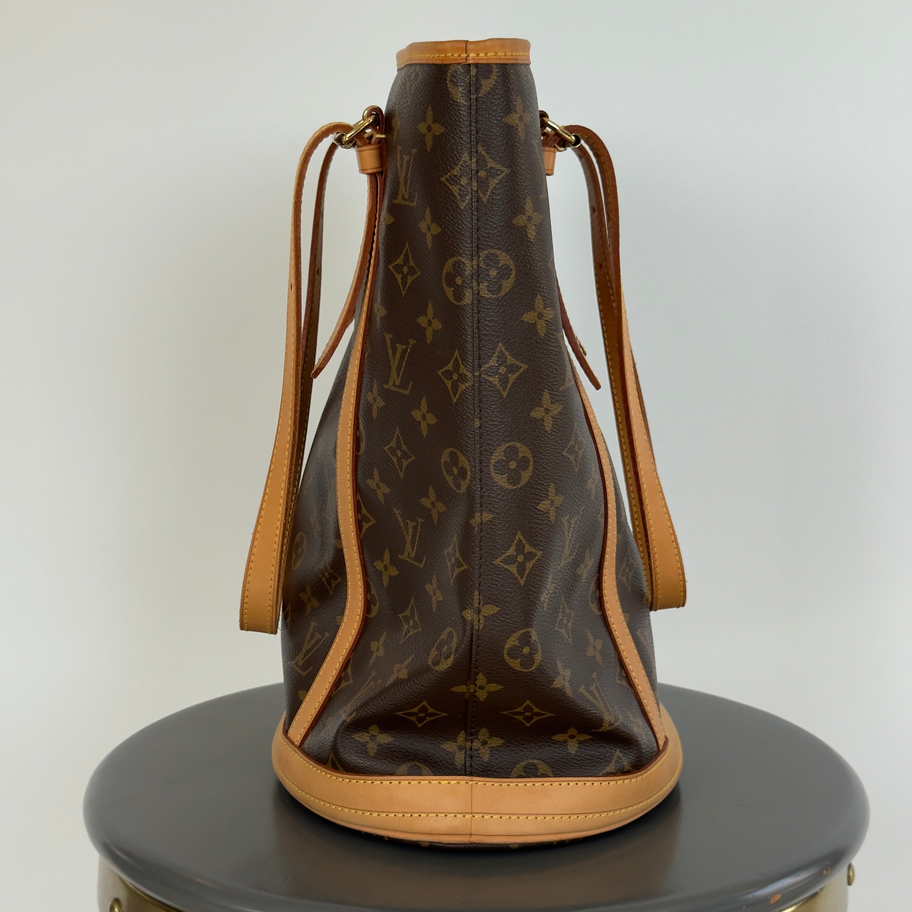 Louis Vuitton Marais Bucket Bag GM With Pouch - Queen May